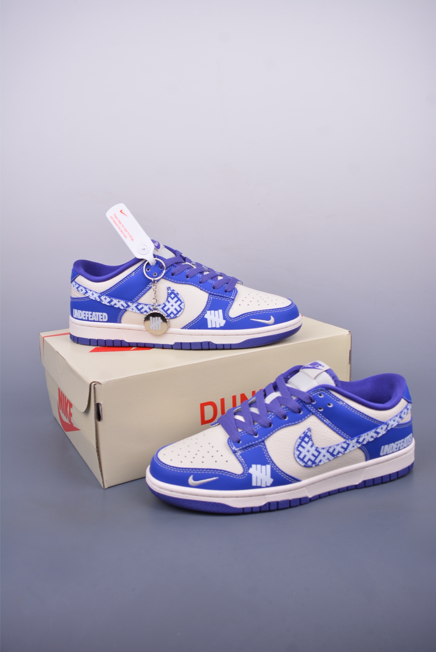 280 Nike SB Dunk Low UN联名 KK1333-045