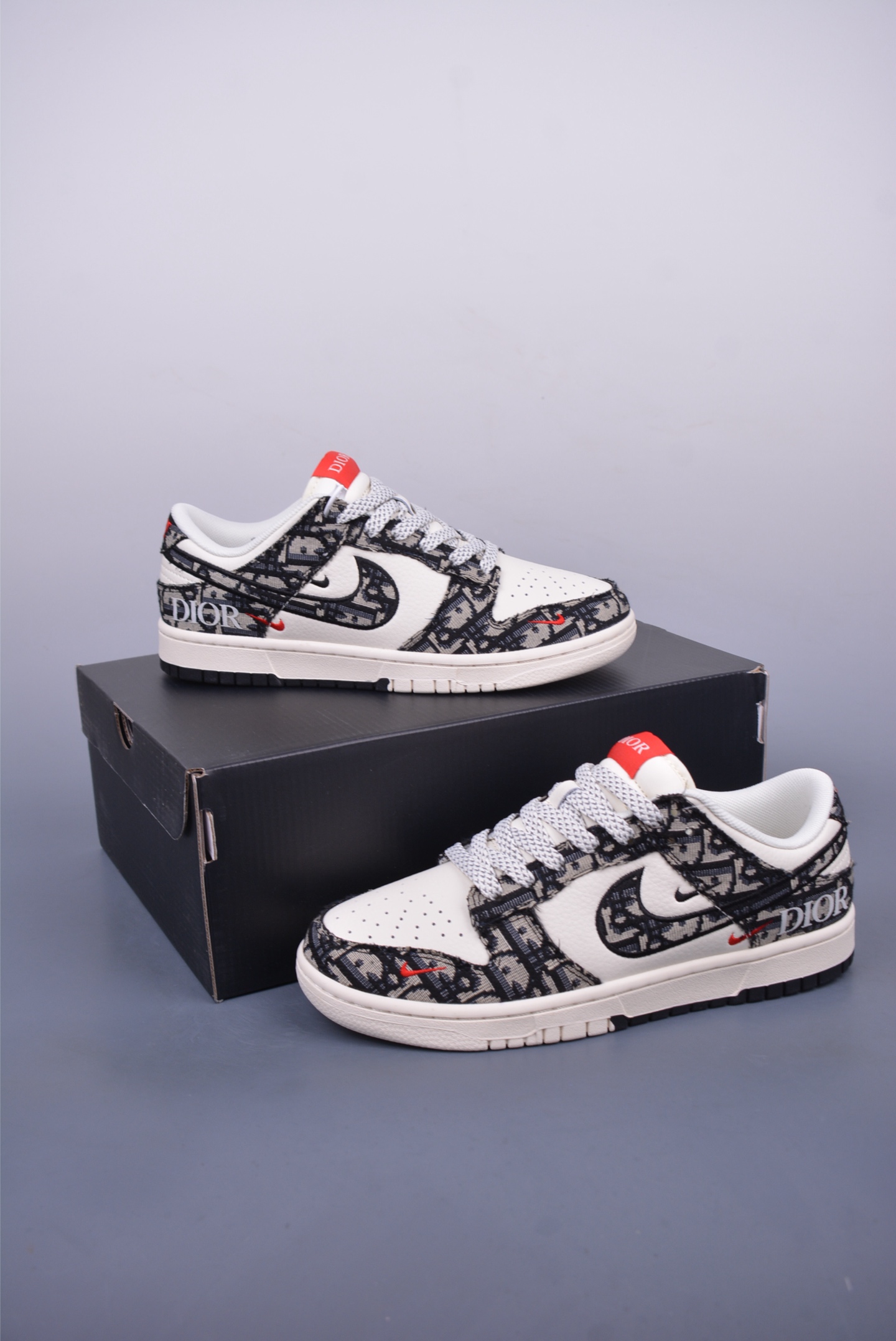 280 Nike SB Dunk Low Dior联名 SJ2558-015