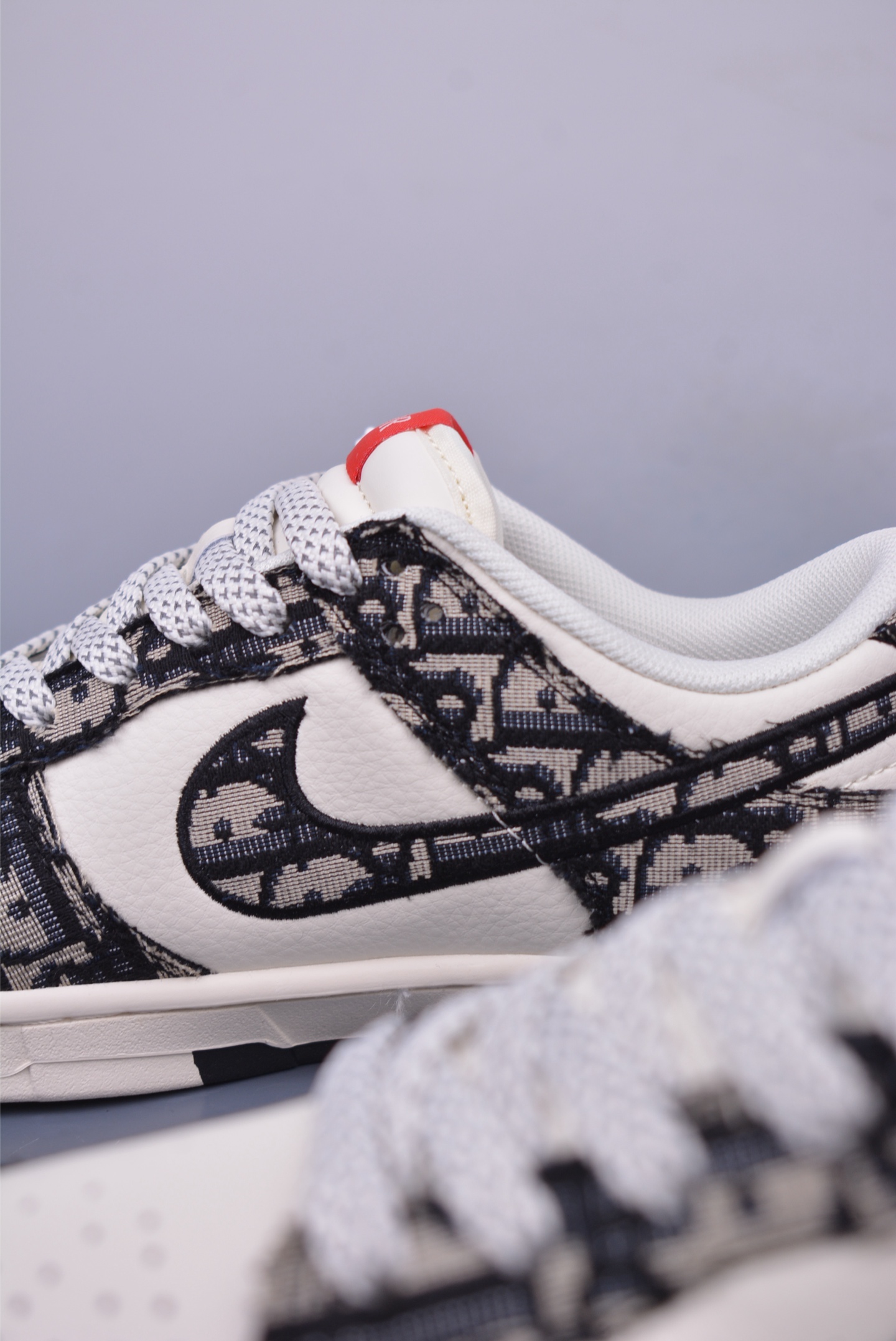 280 Nike SB Dunk Low Dior联名 SJ2558-015