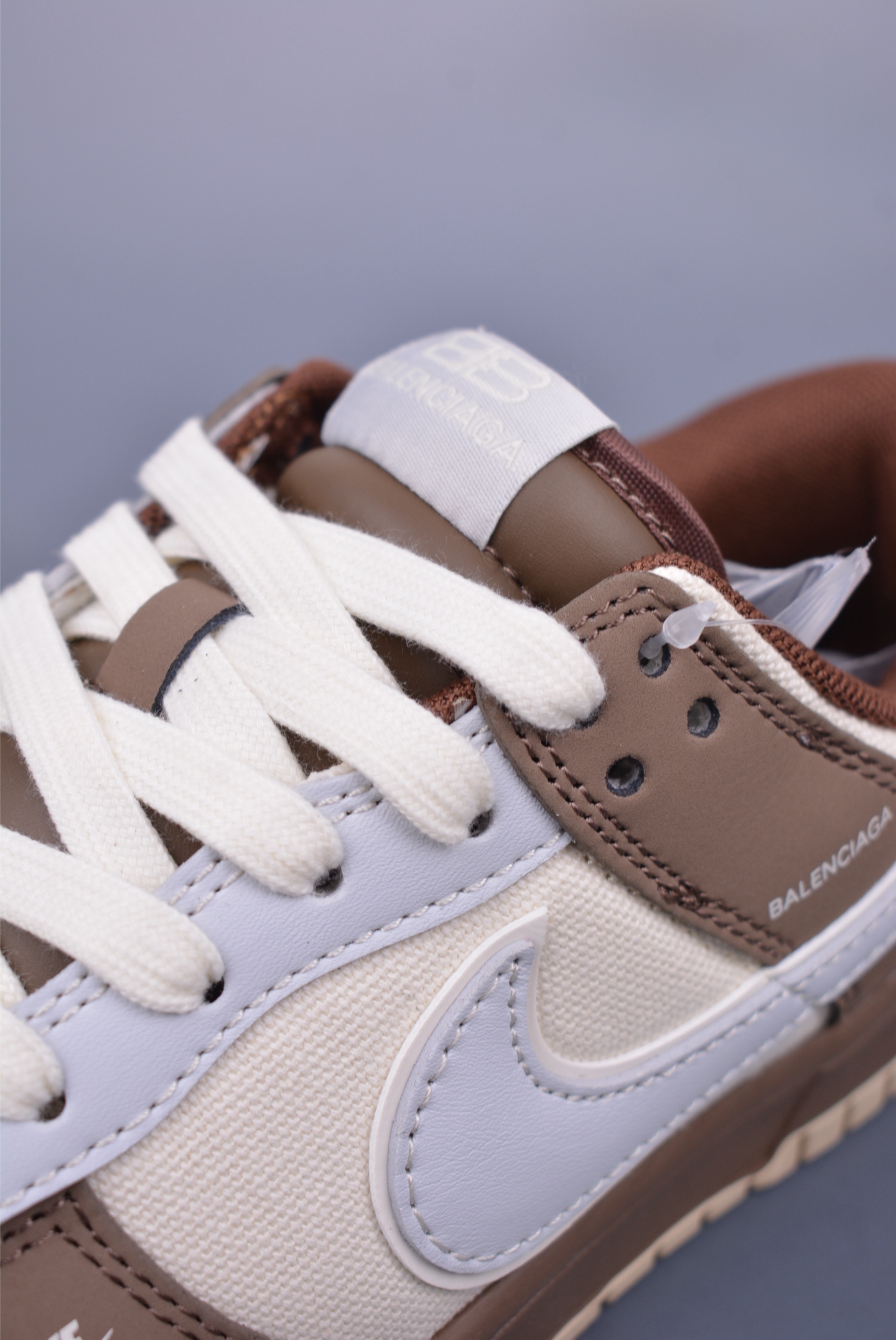260 Nike SB Dunk Low 巴黎世家联名 XD1588-201