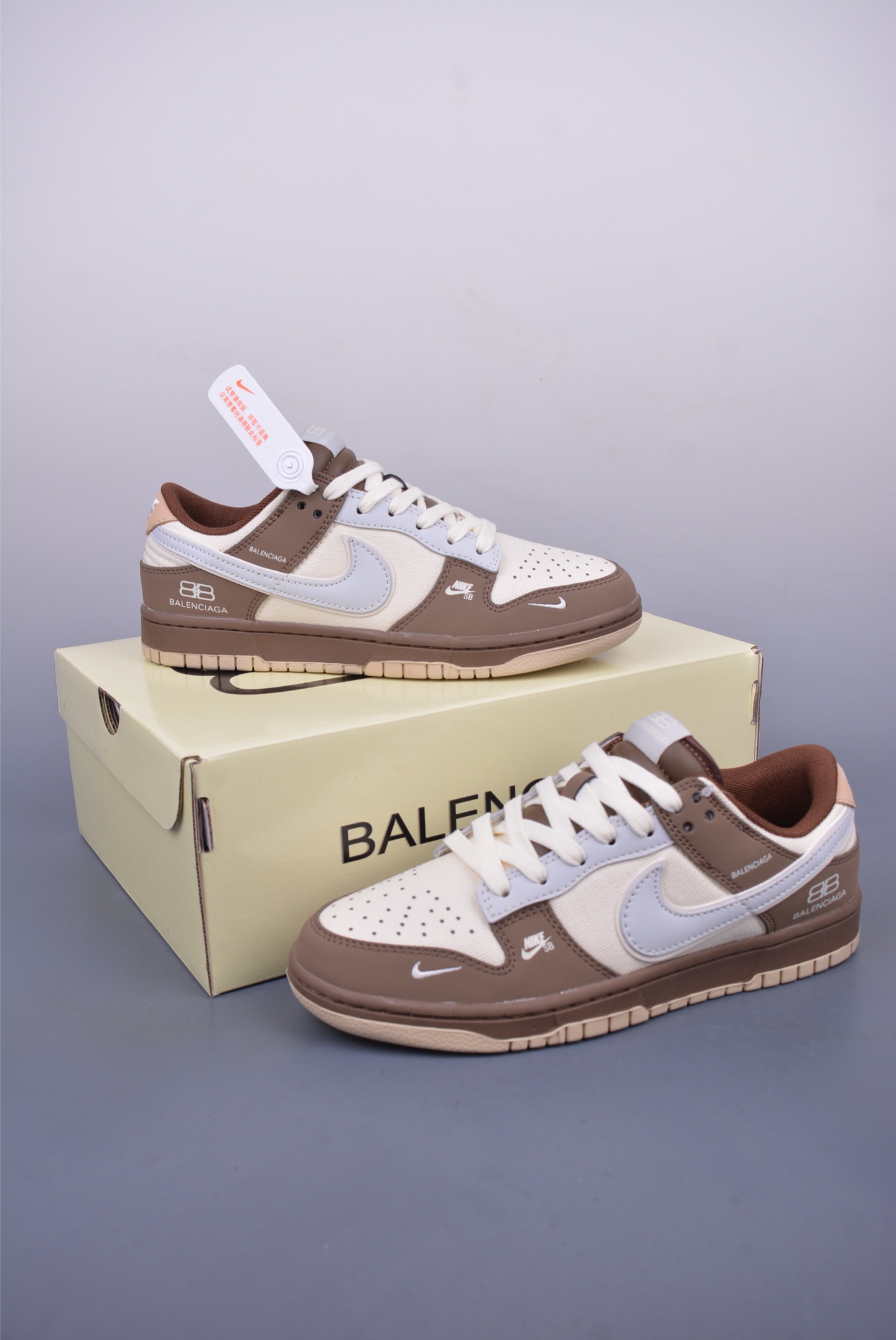 260 Nike SB Dunk Low 巴黎世家联名 XD1588-201