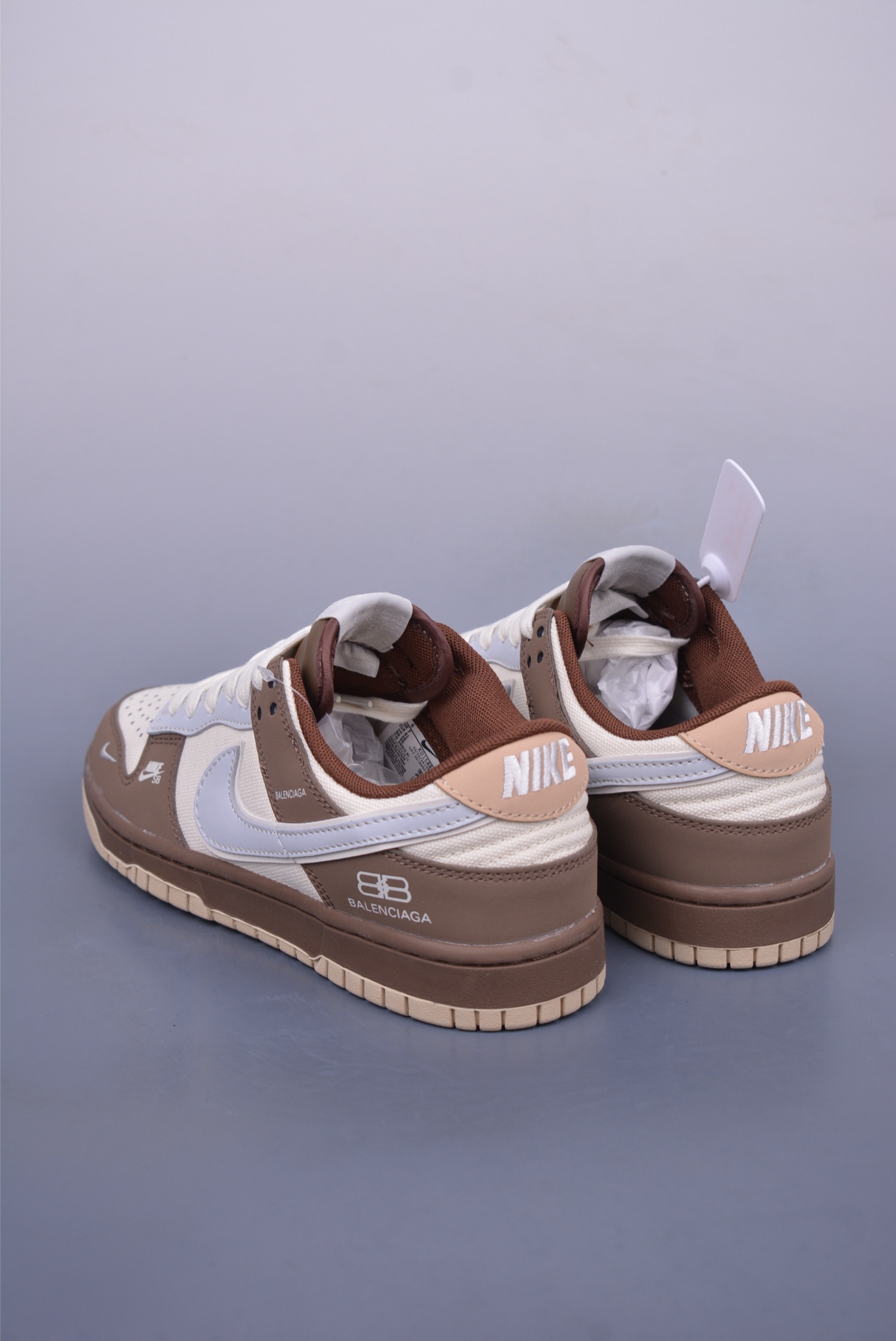 260 Nike SB Dunk Low 巴黎世家联名 XD1588-201