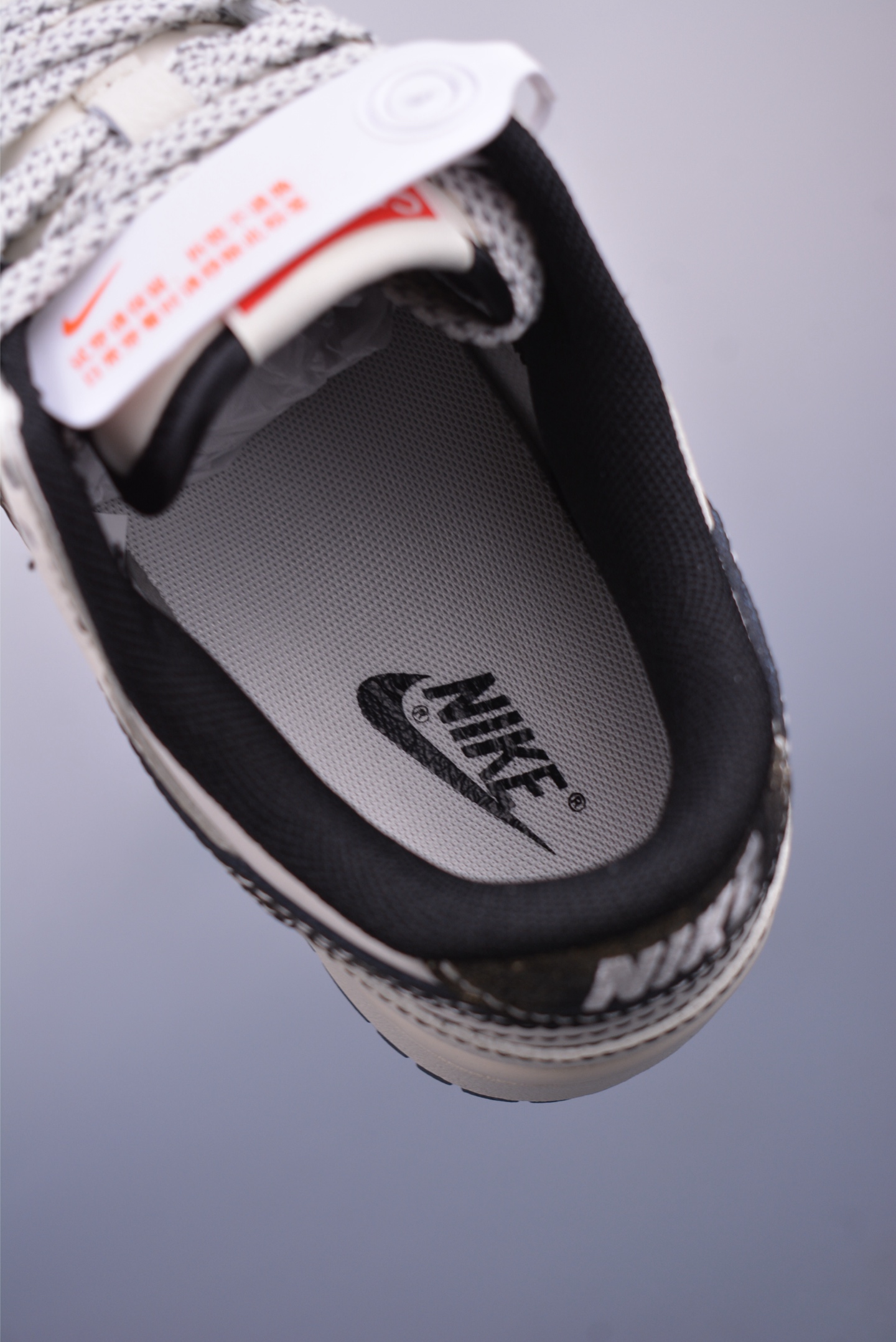 260 Nike SB Dunk Low Supreme联名 XF8698-078