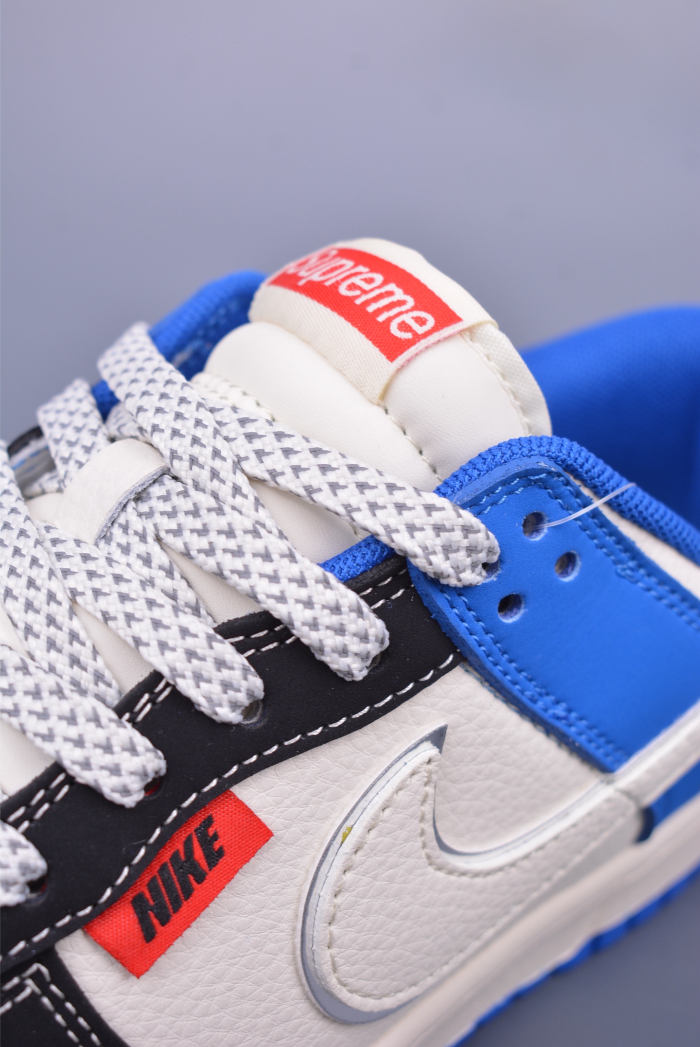 260 Nike SB Dunk Low Supreme联名 XD1588-203