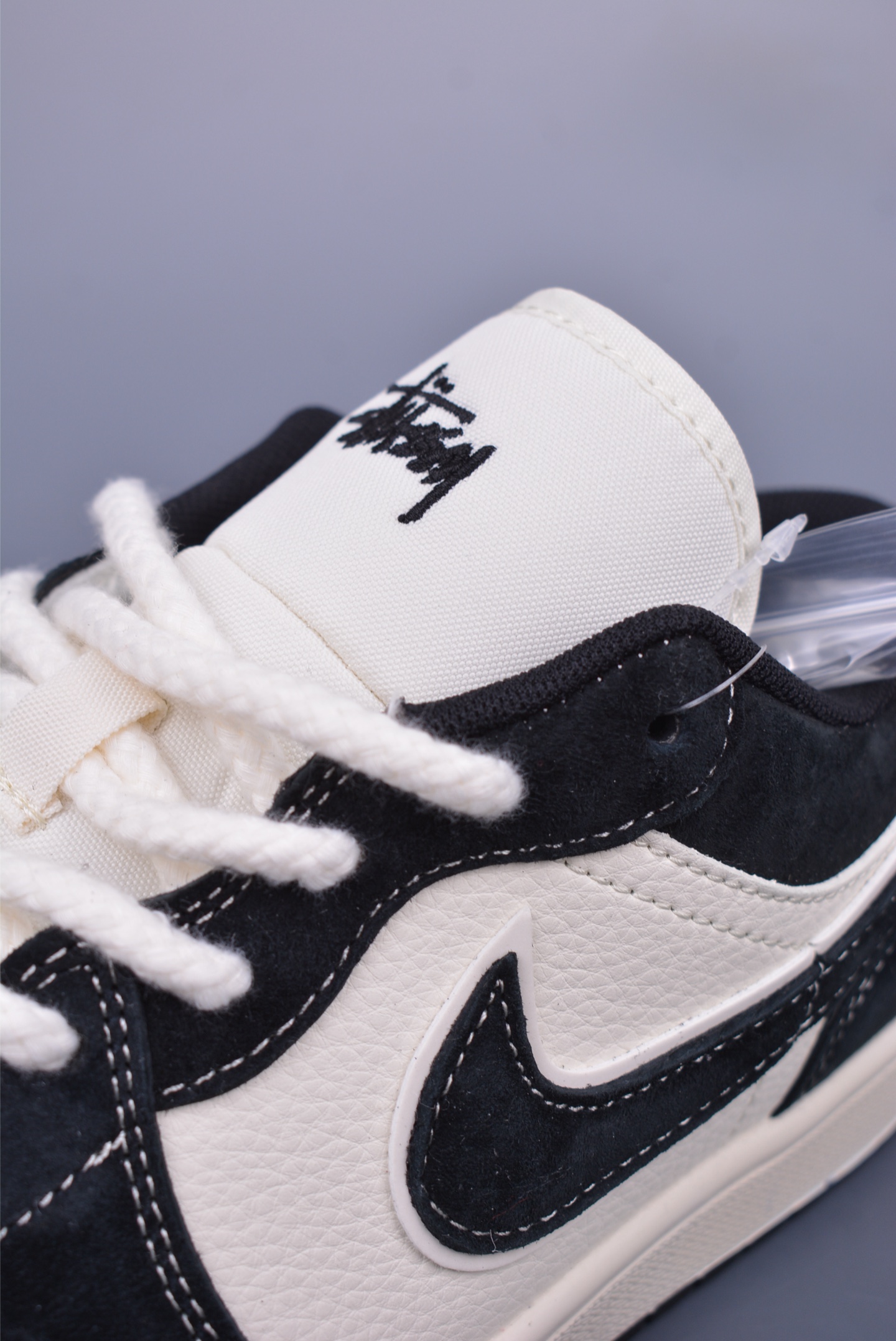 280 Nike Jordan Air Jordan 1 斯图西联名 YX5066-302