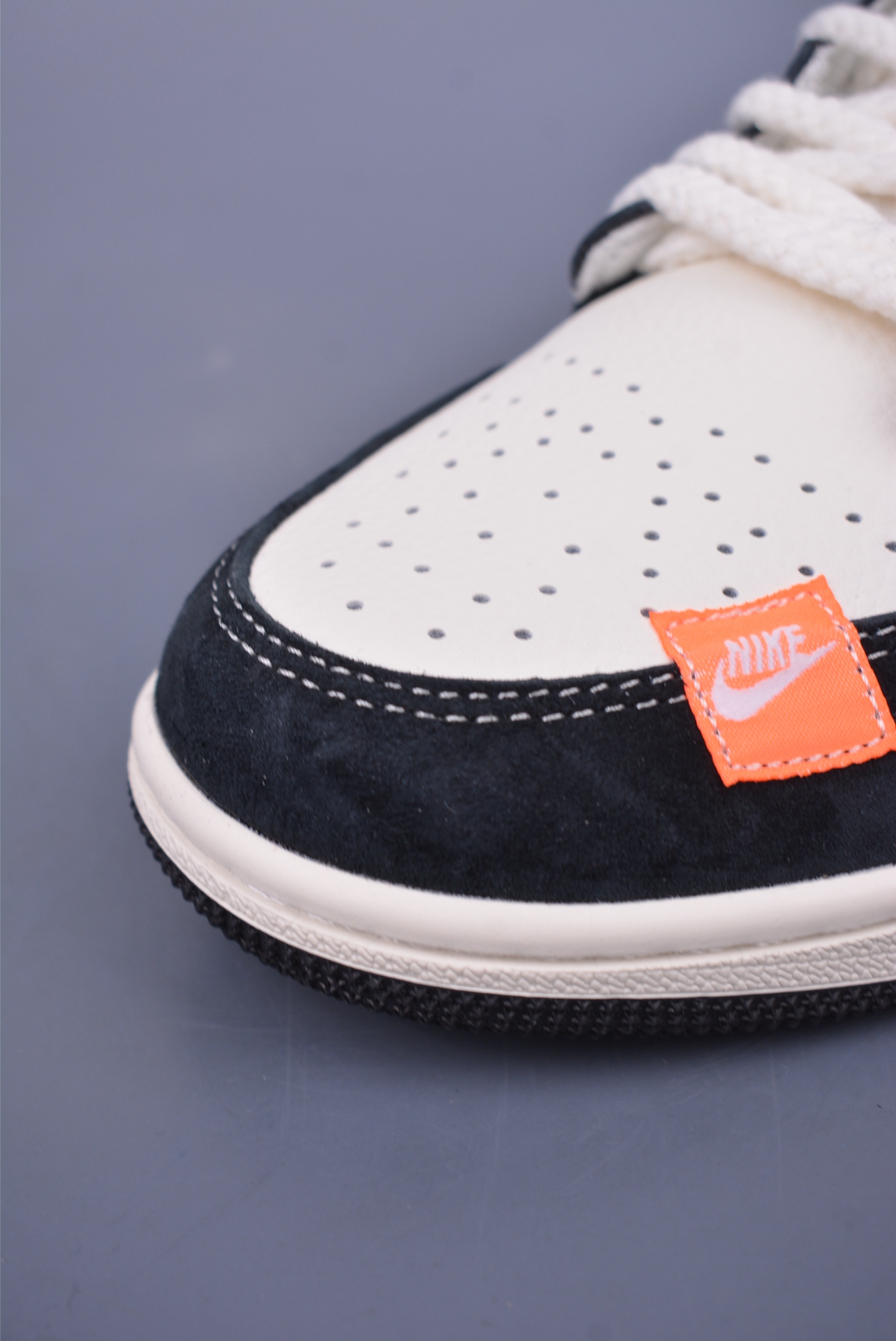 280 Nike Jordan Air Jordan 1 斯图西联名 YX5066-302