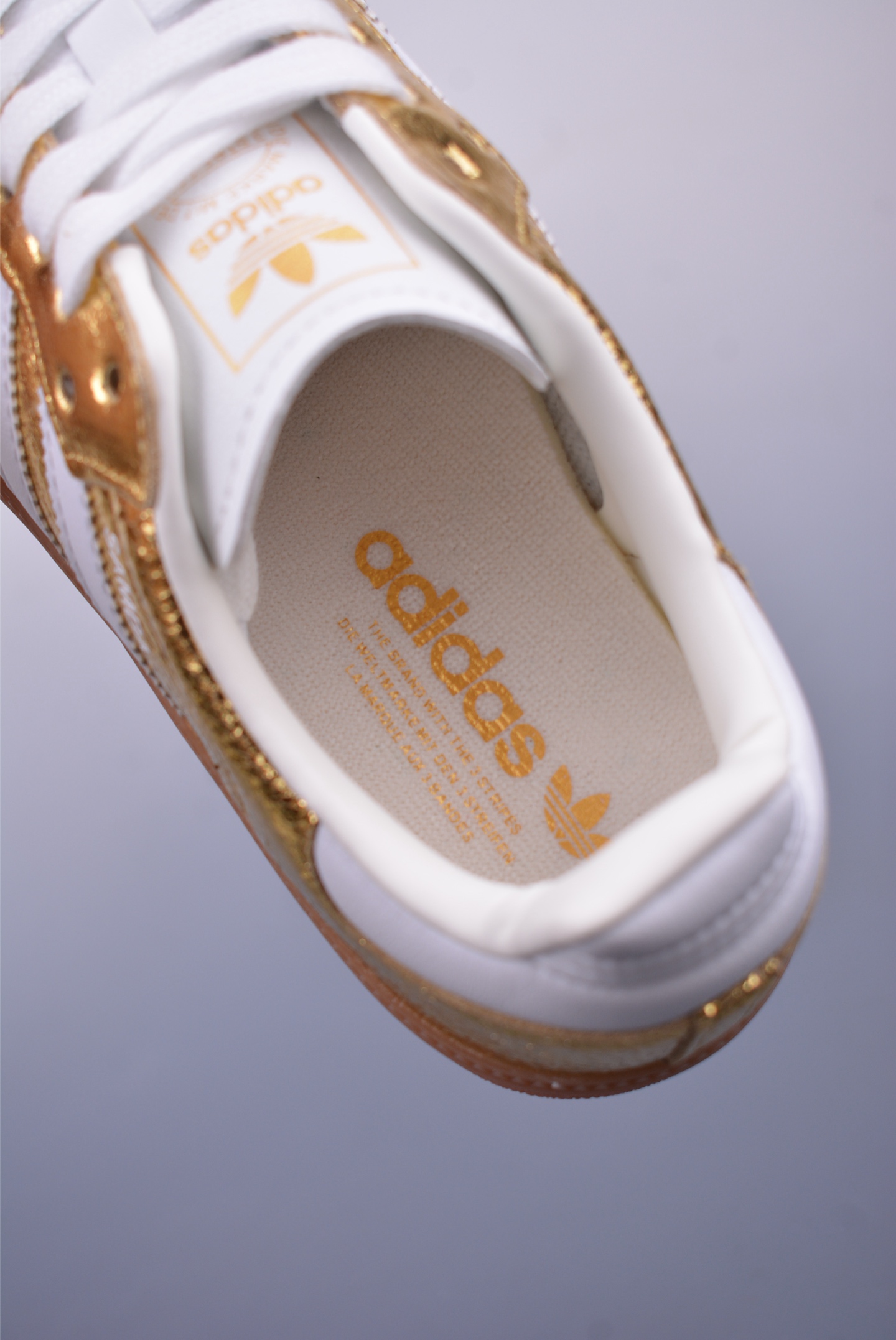 180 Adidas Samba 复古桑巴板鞋 KI5719