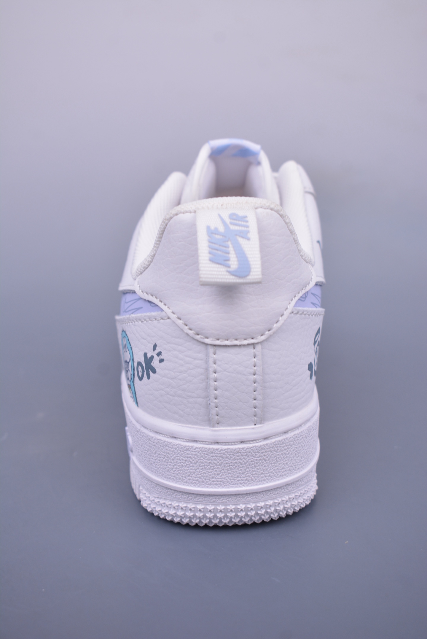 Nike Air Force 1 Low 芝麻街 FB8971-080