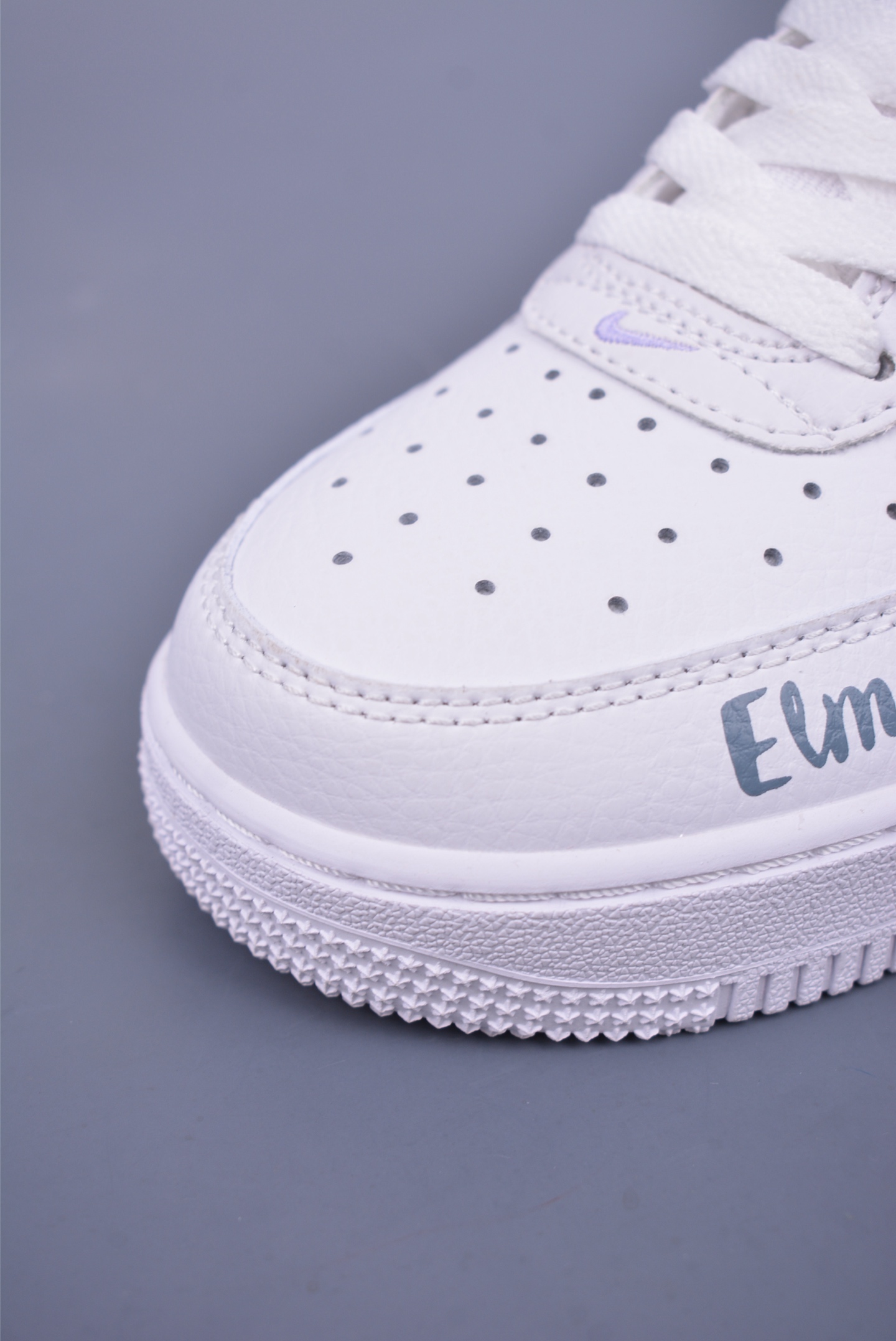 Nike Air Force 1 Low 芝麻街 FB8971-080