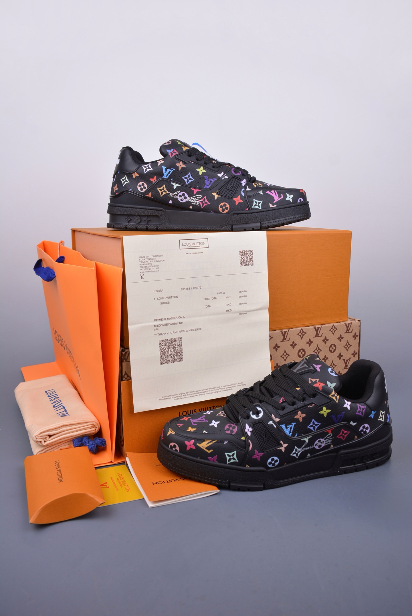 550 2021s LV Trainer 限定联名 最新配色国内限定无售 原版购入历时近两个月开发打造 经典多拼色超好看