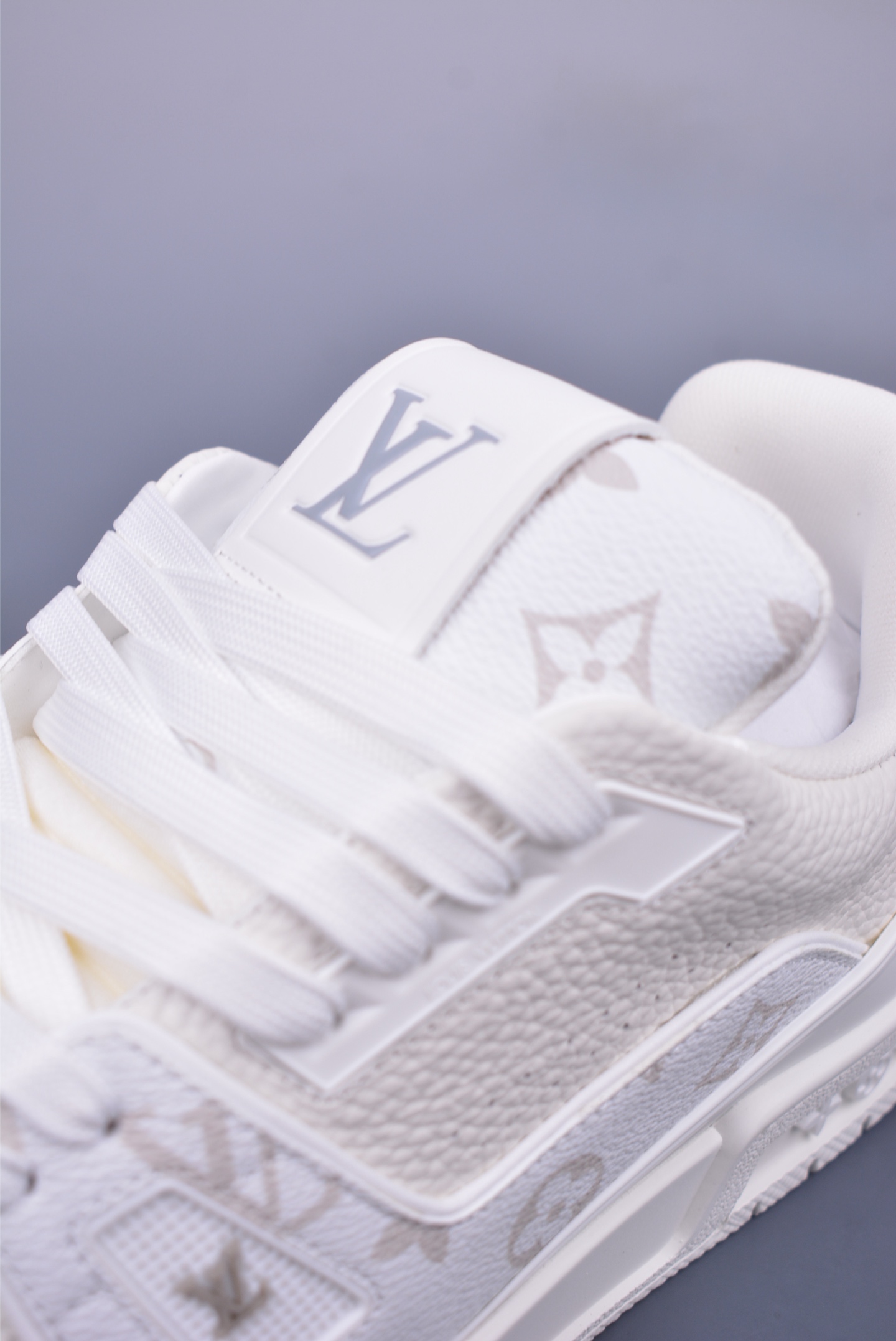 550 2021s LV Trainer 限定联名 经典多拼色超好看