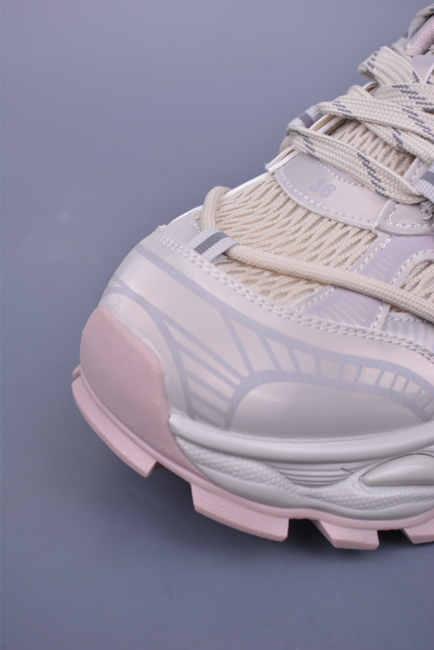 220 GG-CC Chunky Low 厚底增高运动老爹鞋 2024夏季透气网面老爹鞋系列 时髦look轻松定格 8911622