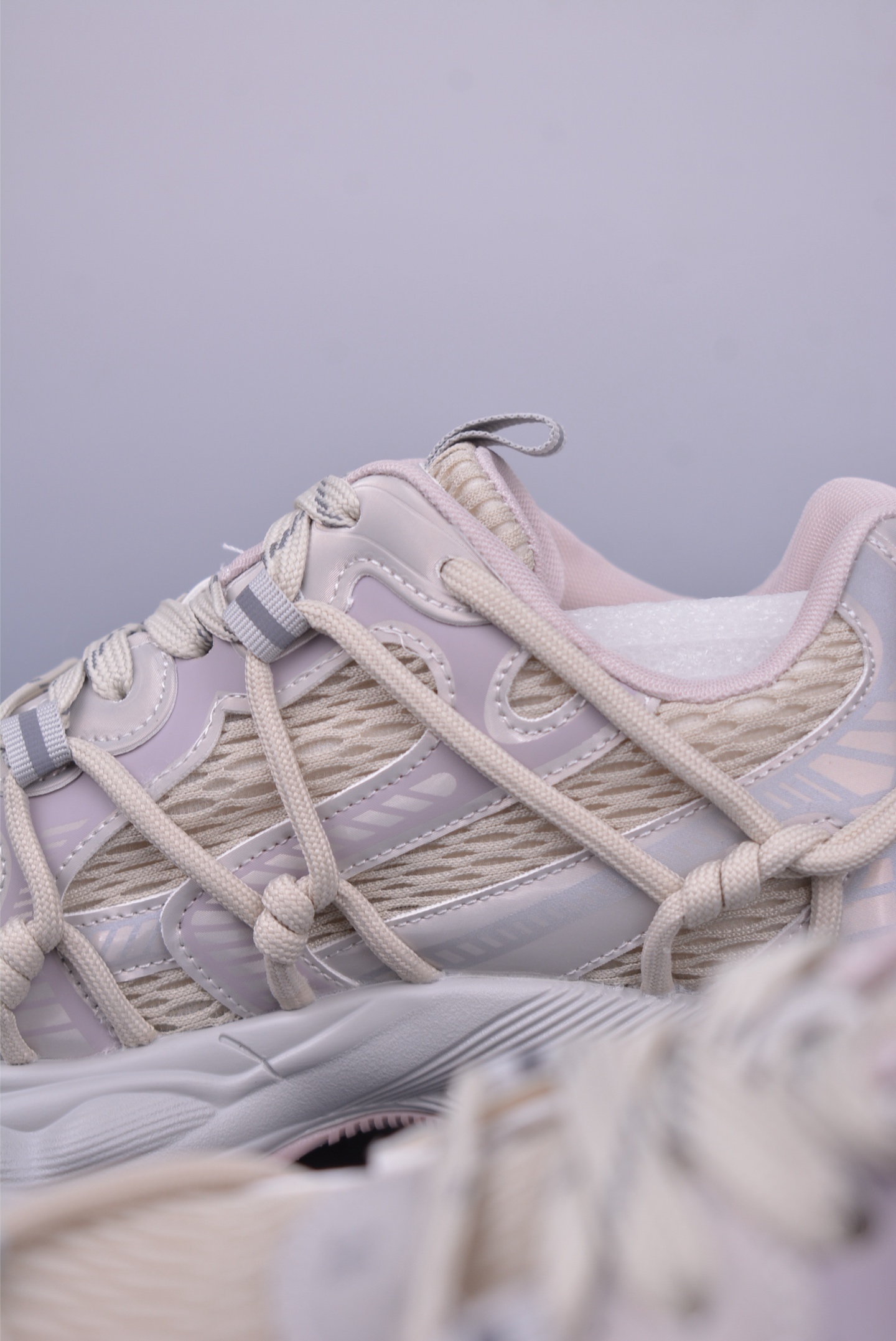 220 GG-CC Chunky Low 厚底增高运动老爹鞋 2024夏季透气网面老爹鞋系列 时髦look轻松定格 8911622