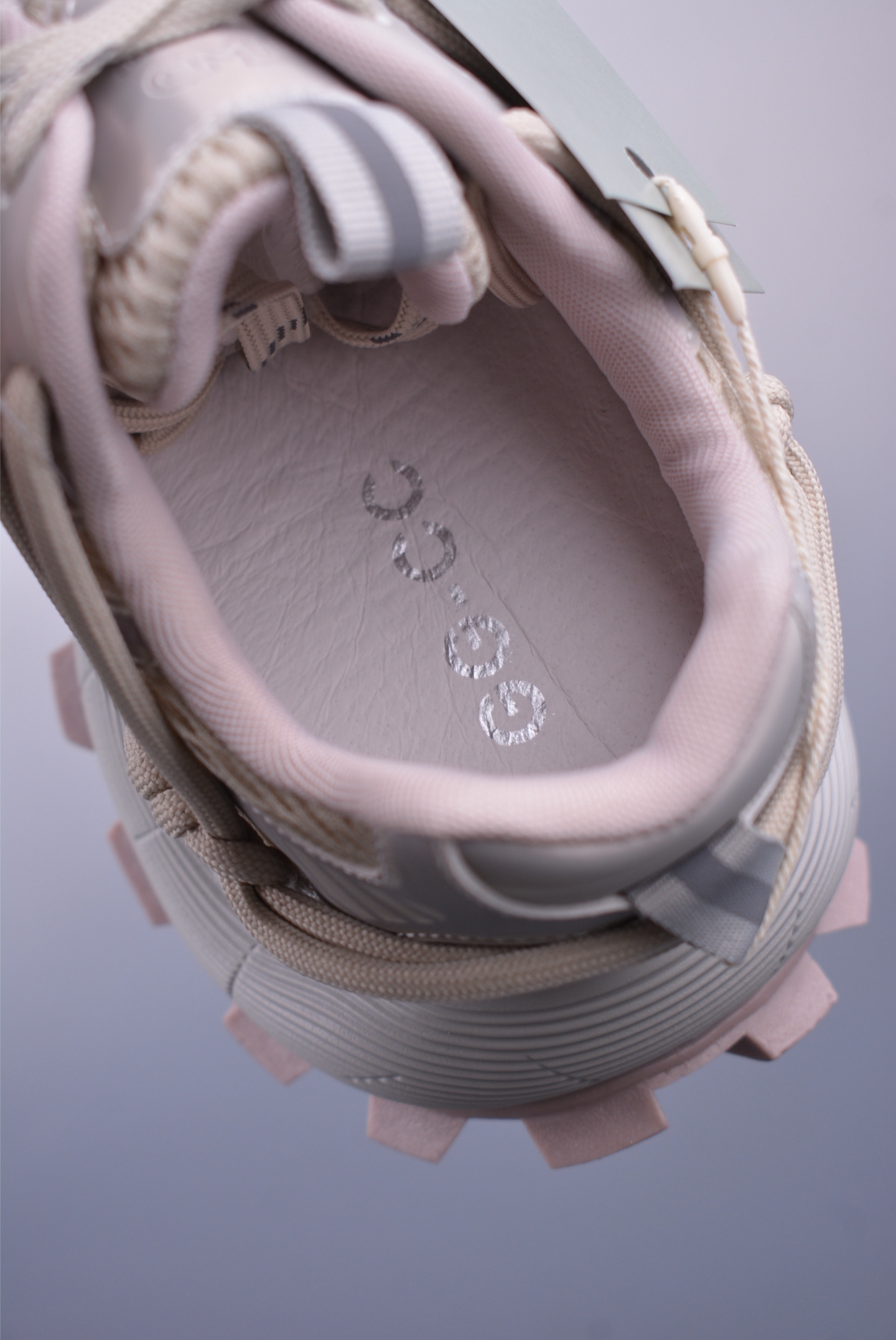220 GG-CC Chunky Low 厚底增高运动老爹鞋 2024夏季透气网面老爹鞋系列 时髦look轻松定格 8911622