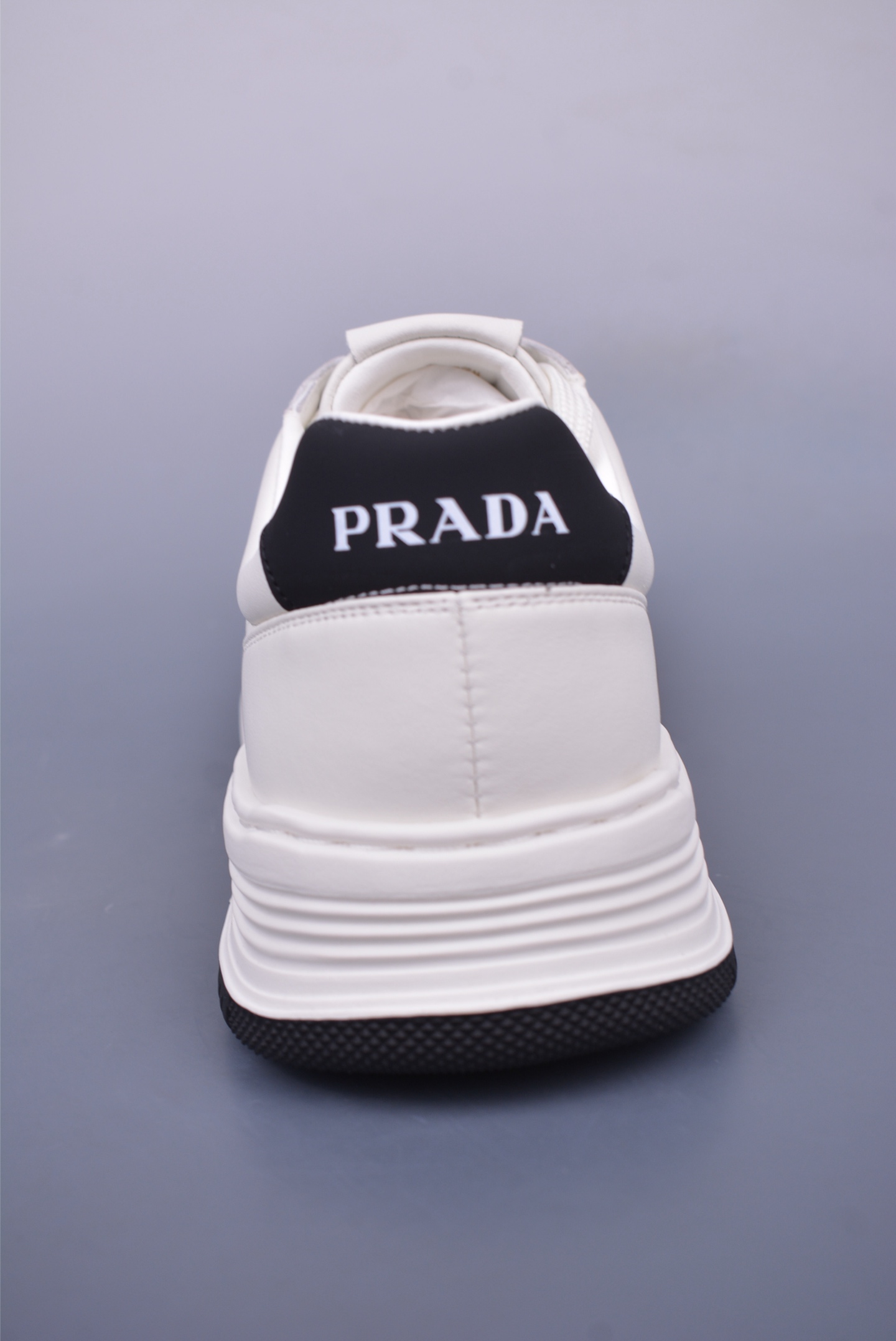 420 PRADA普拉达 厚底徽标系带运动休闲男鞋系列 3D937M2324