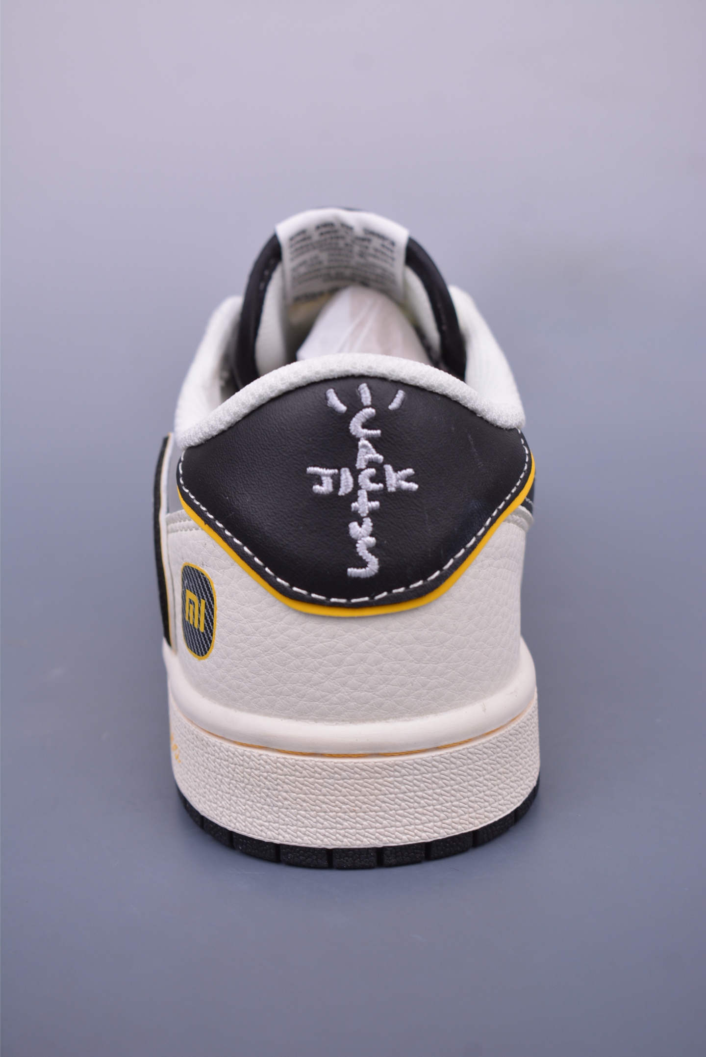 Fragment x Travis Scott x 小米su7 Air Jordan 1 Low 三方联名倒钩 XS2024-025