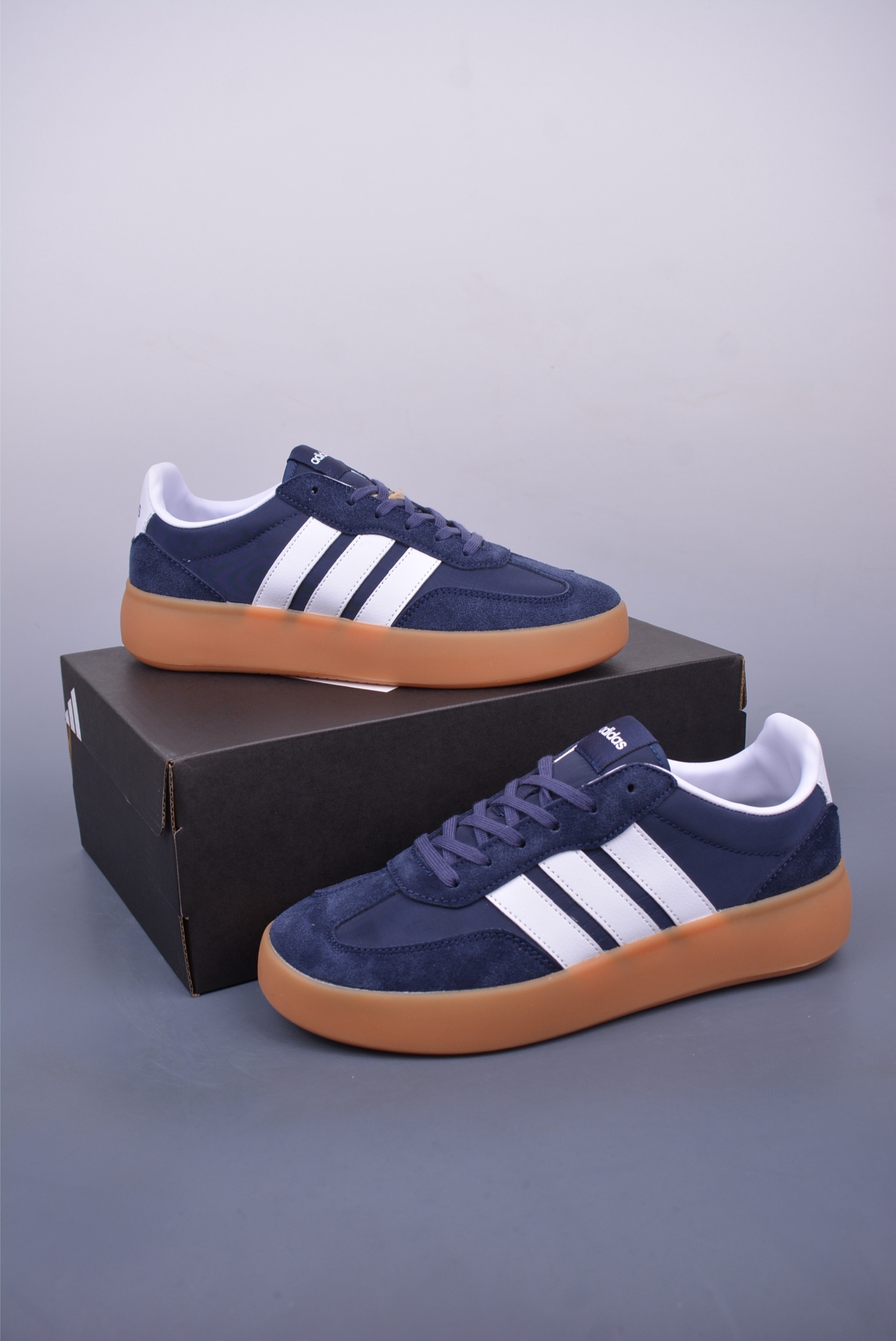 Adidas Barreda Decode 阿迪舒适减震低帮休闲板鞋 JQ6677