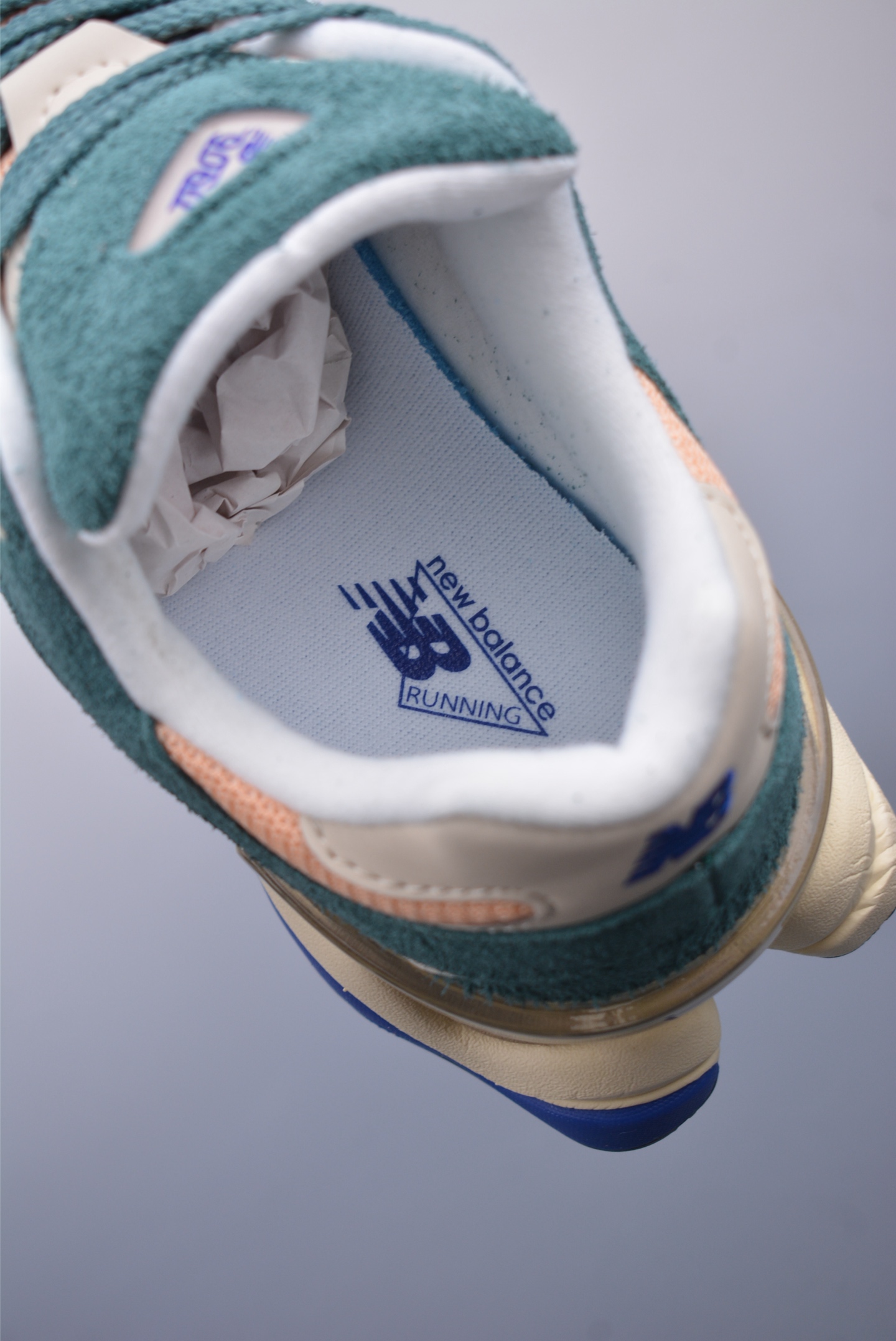 Joe Freshgoods x New Balance 渠道纯原 NB9060 联名款 复古休闲运动慢跑鞋 U9060GEC