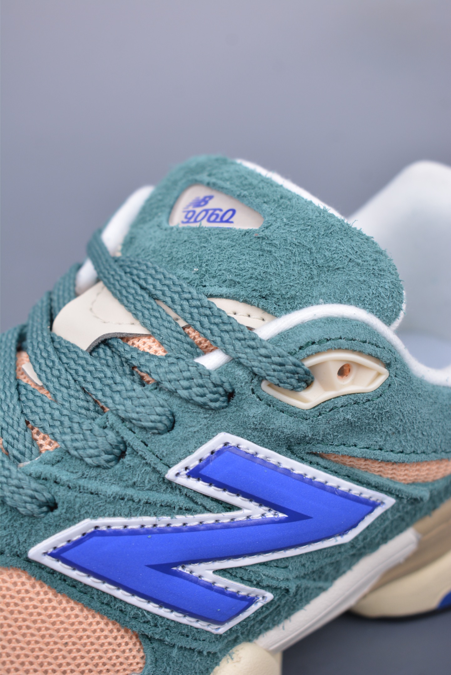 Joe Freshgoods x New Balance 渠道纯原 NB9060 联名款 复古休闲运动慢跑鞋 U9060GEC