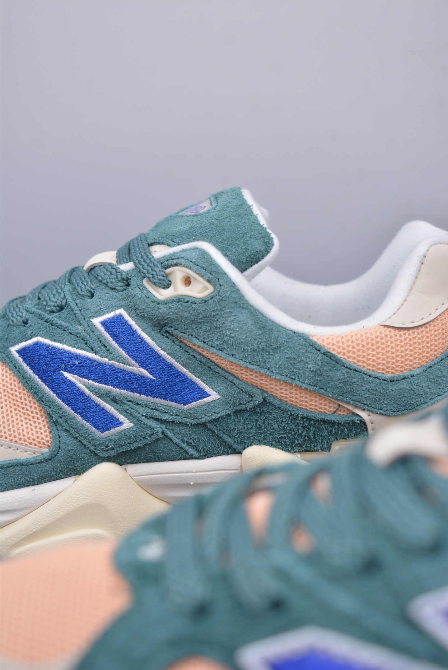 Joe Freshgoods x New Balance 渠道纯原 NB9060 联名款 复古休闲运动慢跑鞋 U9060GEC