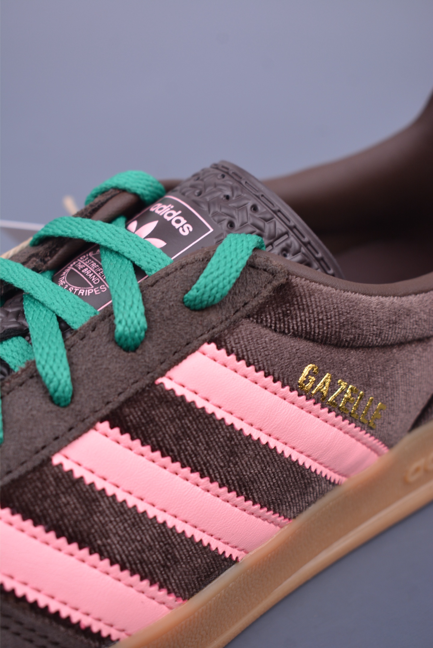 180 adidas Originals Gazelle INdoor 三叶草休闲防滑耐磨低帮板鞋 JI2714