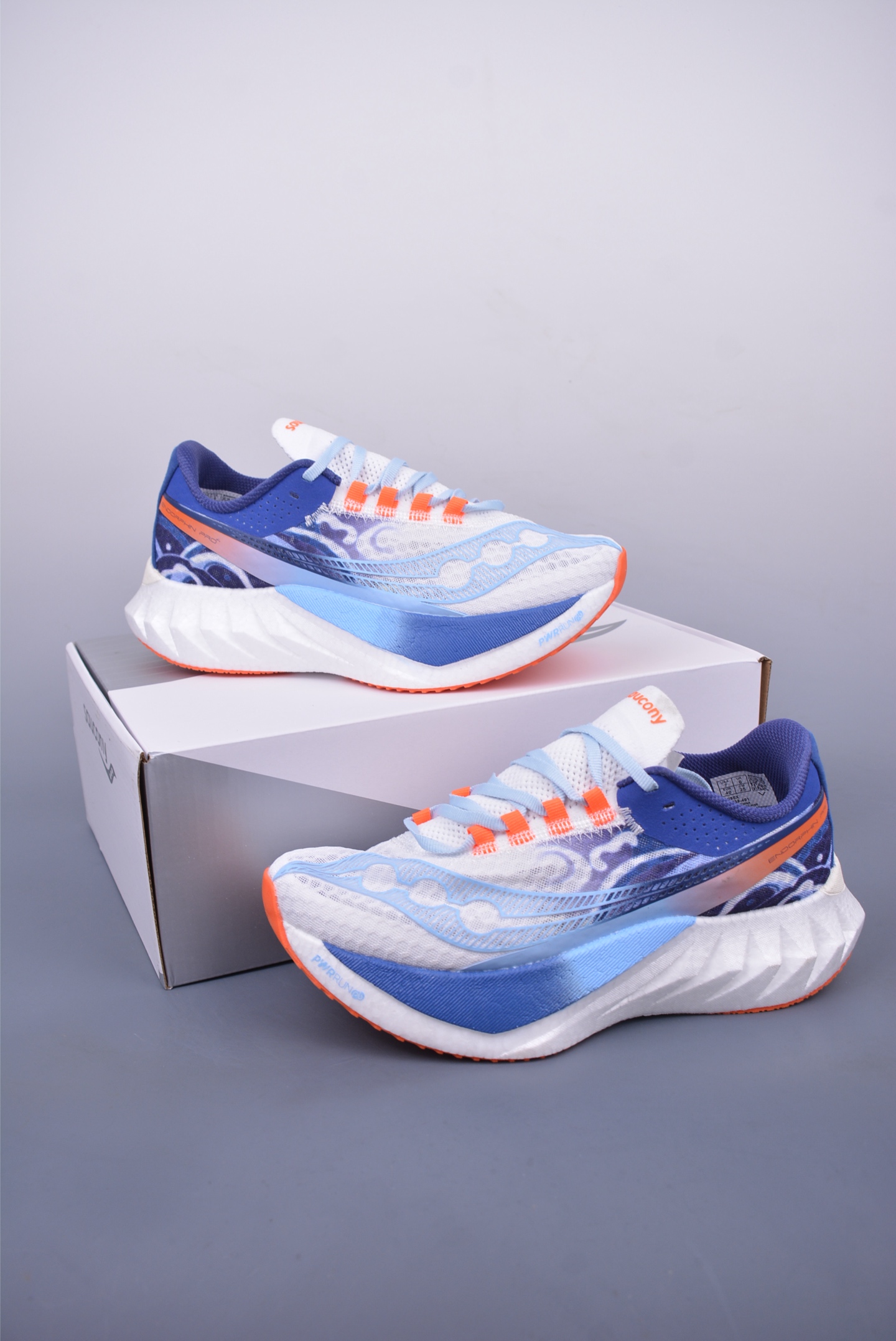 220 Saucony Triumph PRO 啡鹏4 旗舰级缓震型跑鞋 S20939-401