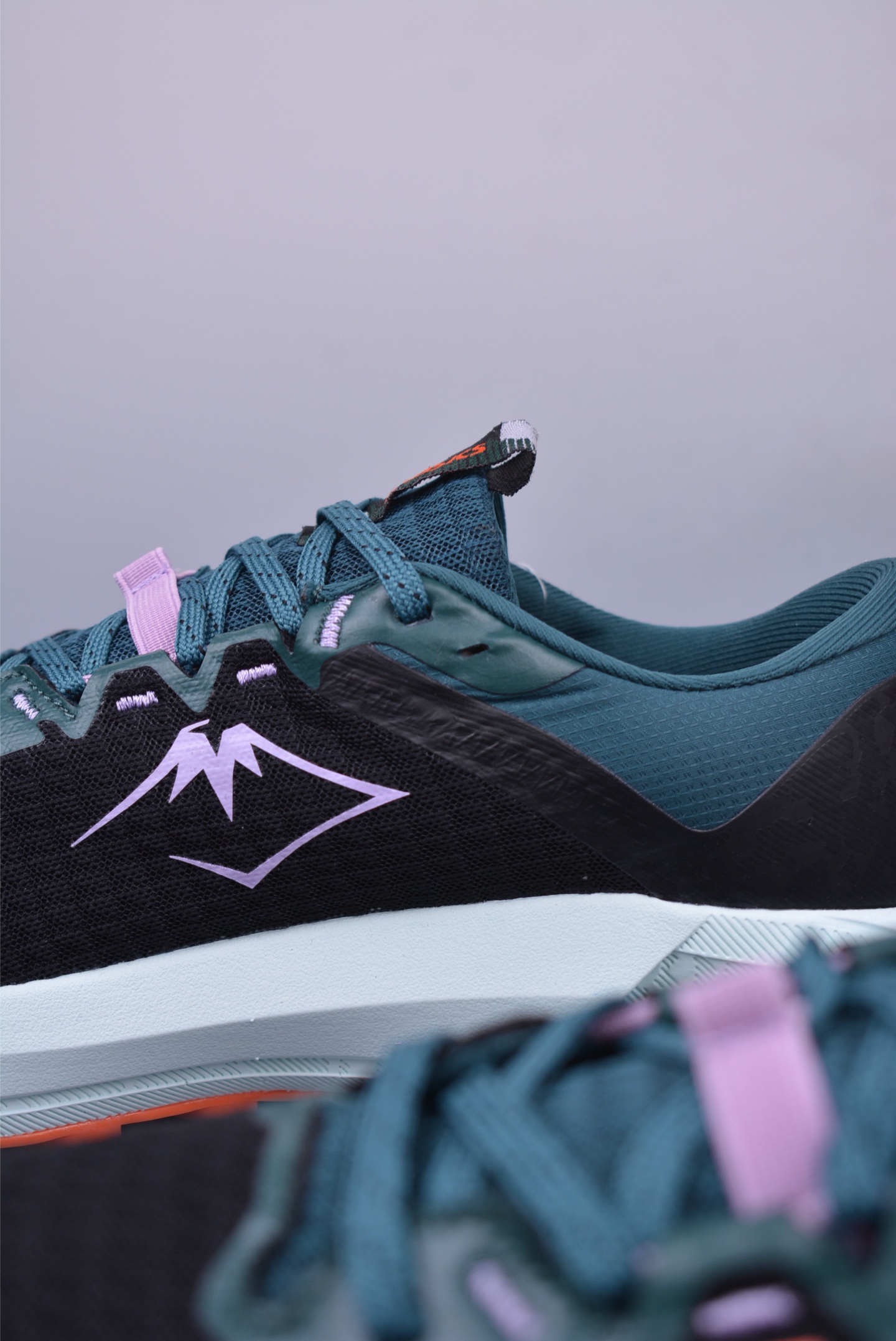 200 Asics Gel-Trabuco 13 复古亚瑟士 透气休闲鞋缓震男子耐磨跑步鞋 1012B768-001