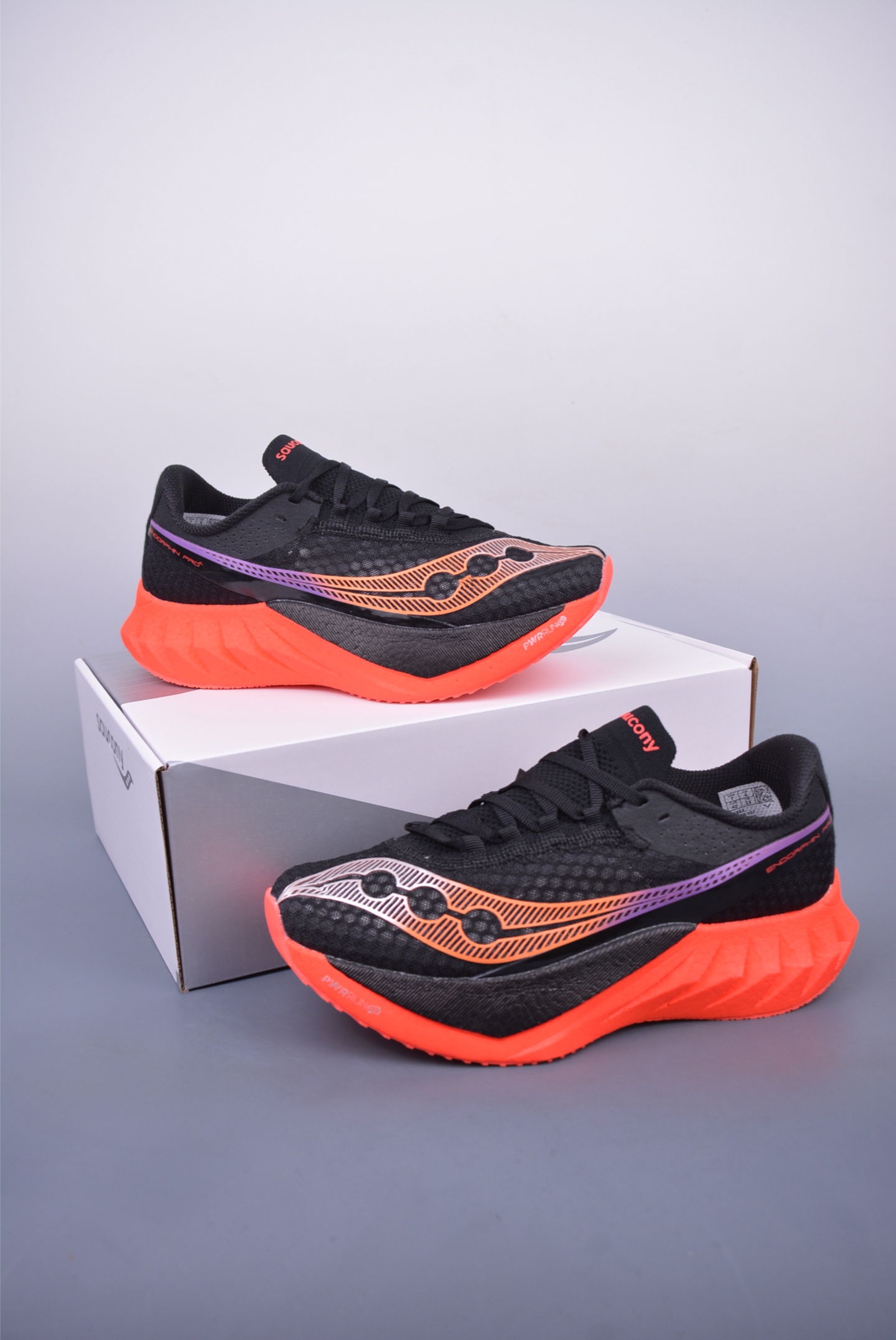 220 Saucony Triumph PRO 啡鹏4 旗舰级缓震型跑鞋 S10939-127