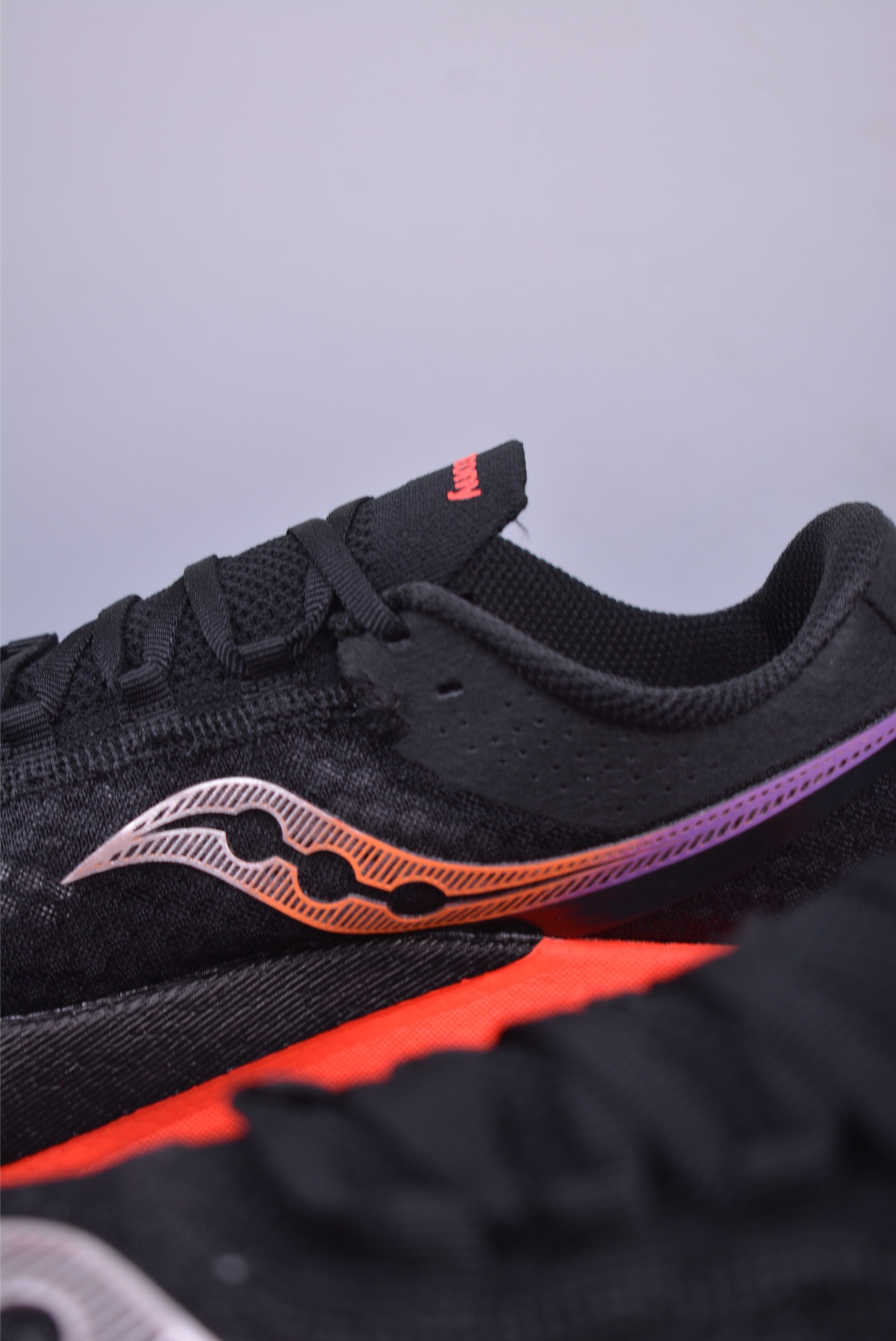 220 Saucony Triumph PRO 啡鹏4 旗舰级缓震型跑鞋 S10939-127