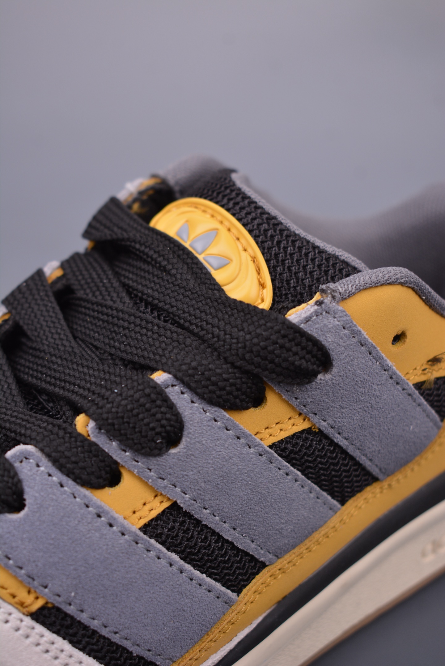 Adidas originals Forum 2000 CL 三叶草低帮 复古潮流休闲面包鞋 JS3158