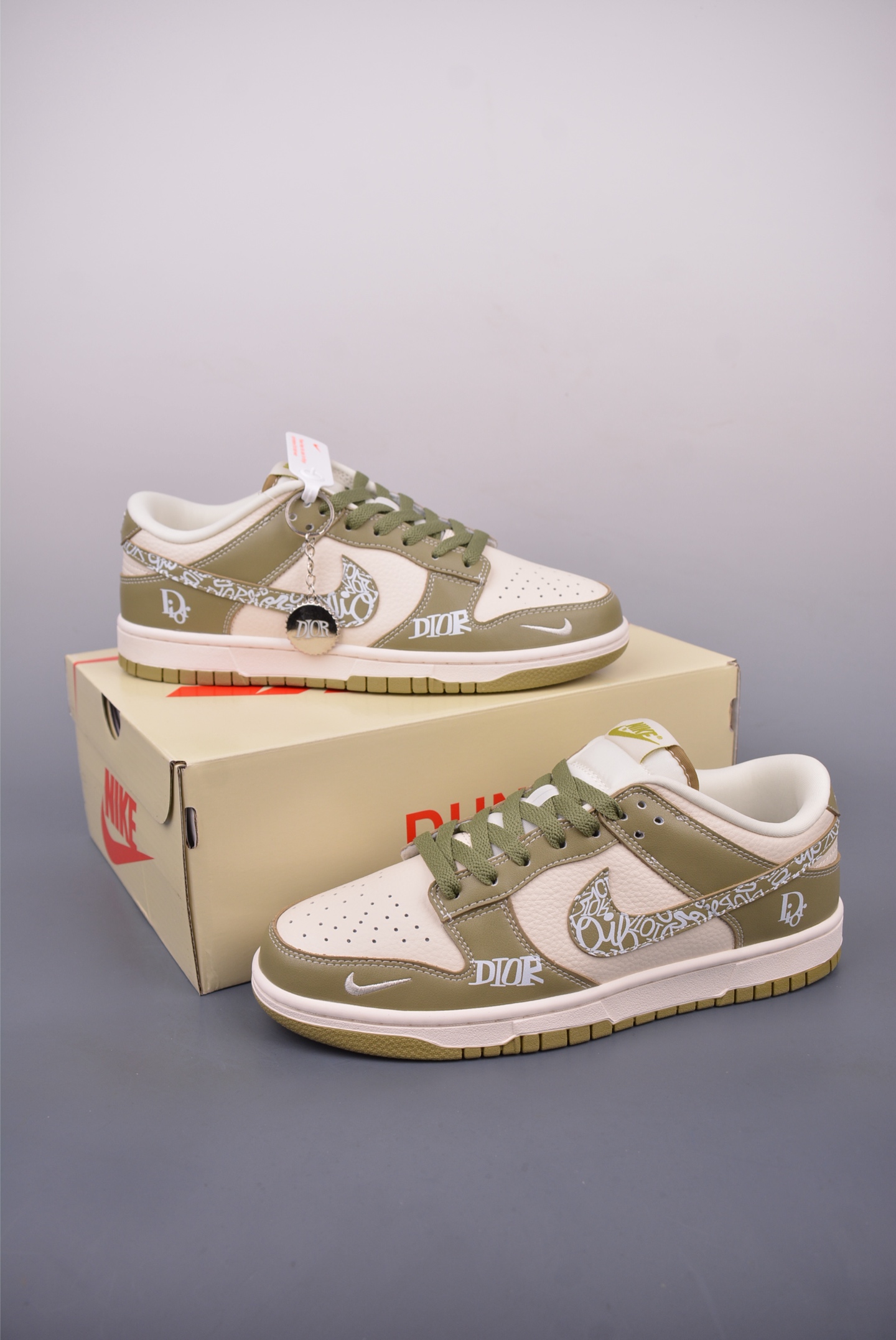 Nike SB Dunk Low Dior联名 KK1333-044