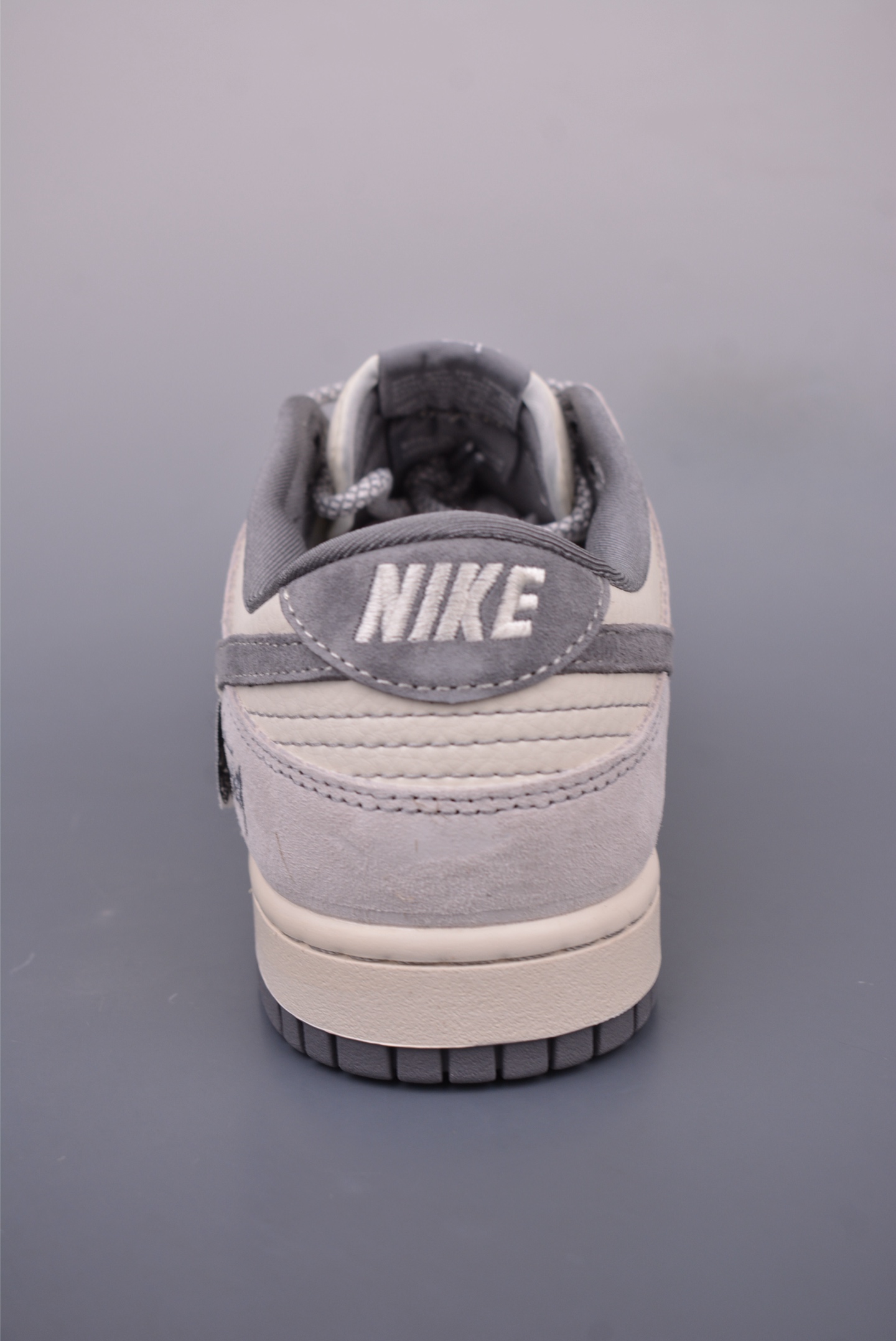 Nike SB Dunk Low 斯图西联名 YX5066-296