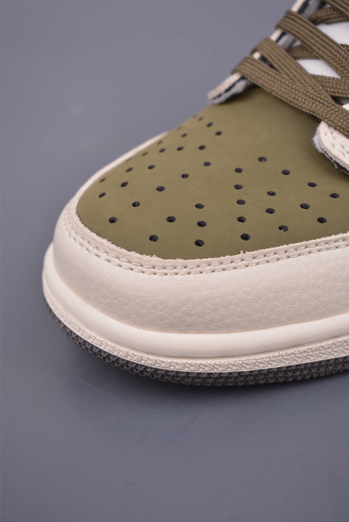 Fragment x Travis Scott x DIor Air Jordan 1 Low 三方联名倒钩 LD2025-008