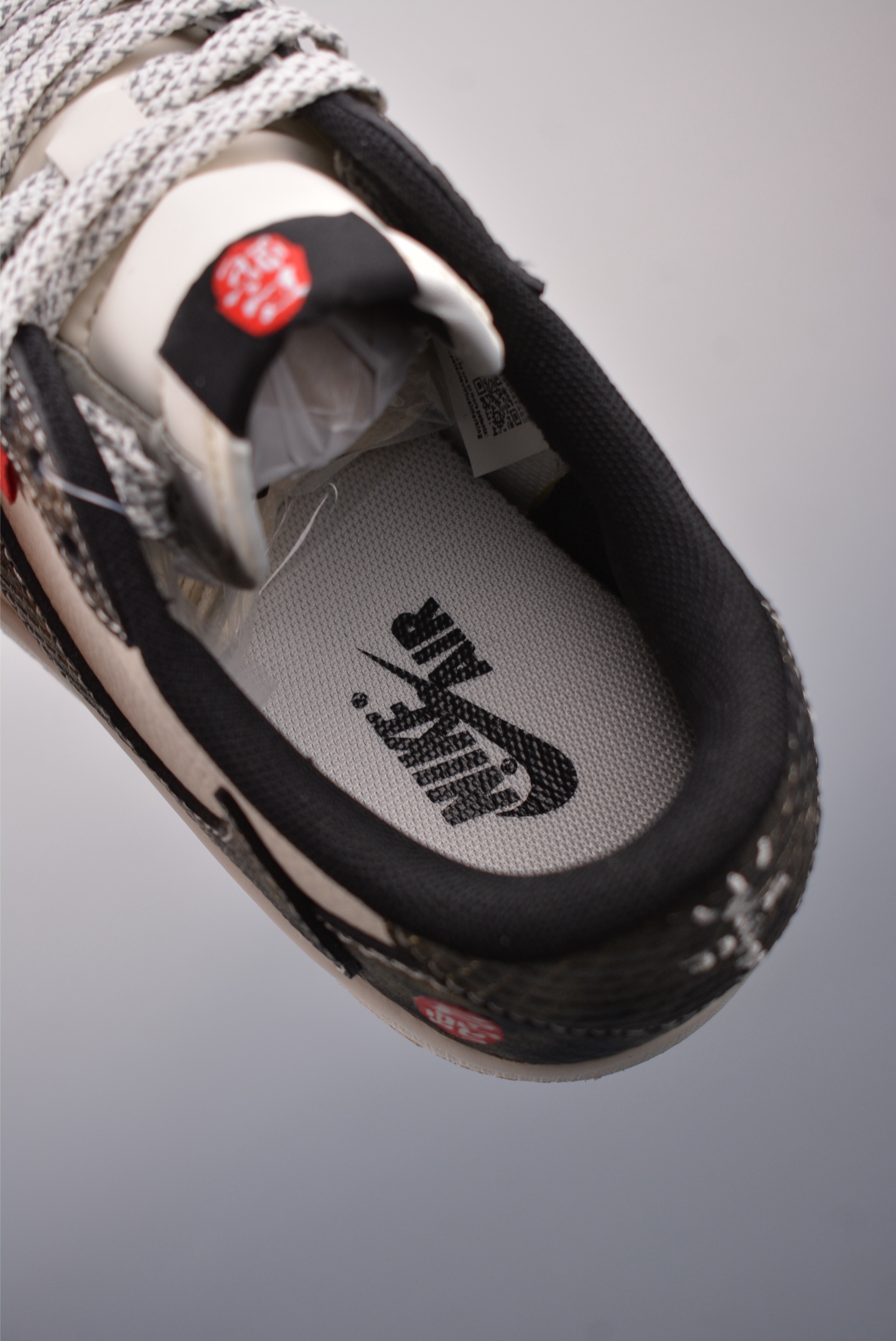 Fragment x Travis Scott x 蛇年限定 Air Jordan 1 Low 三方联名倒钩 YX5066-309