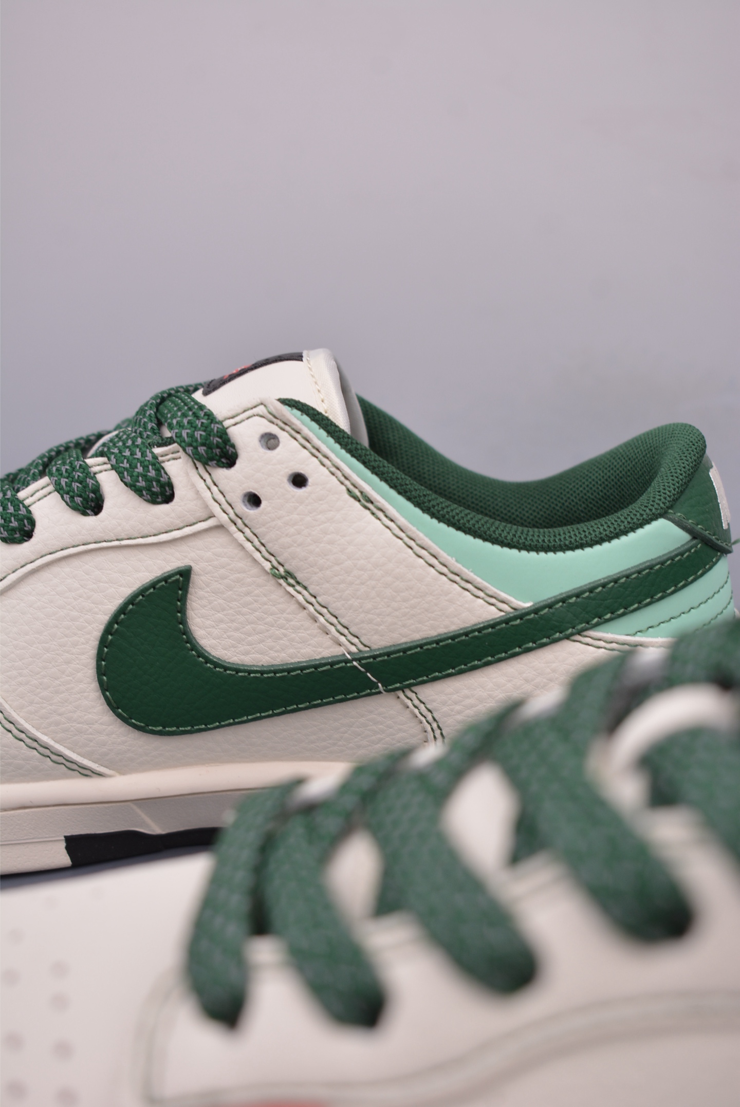 Nike SB Dunk Low Supreme联名 FC1668-222