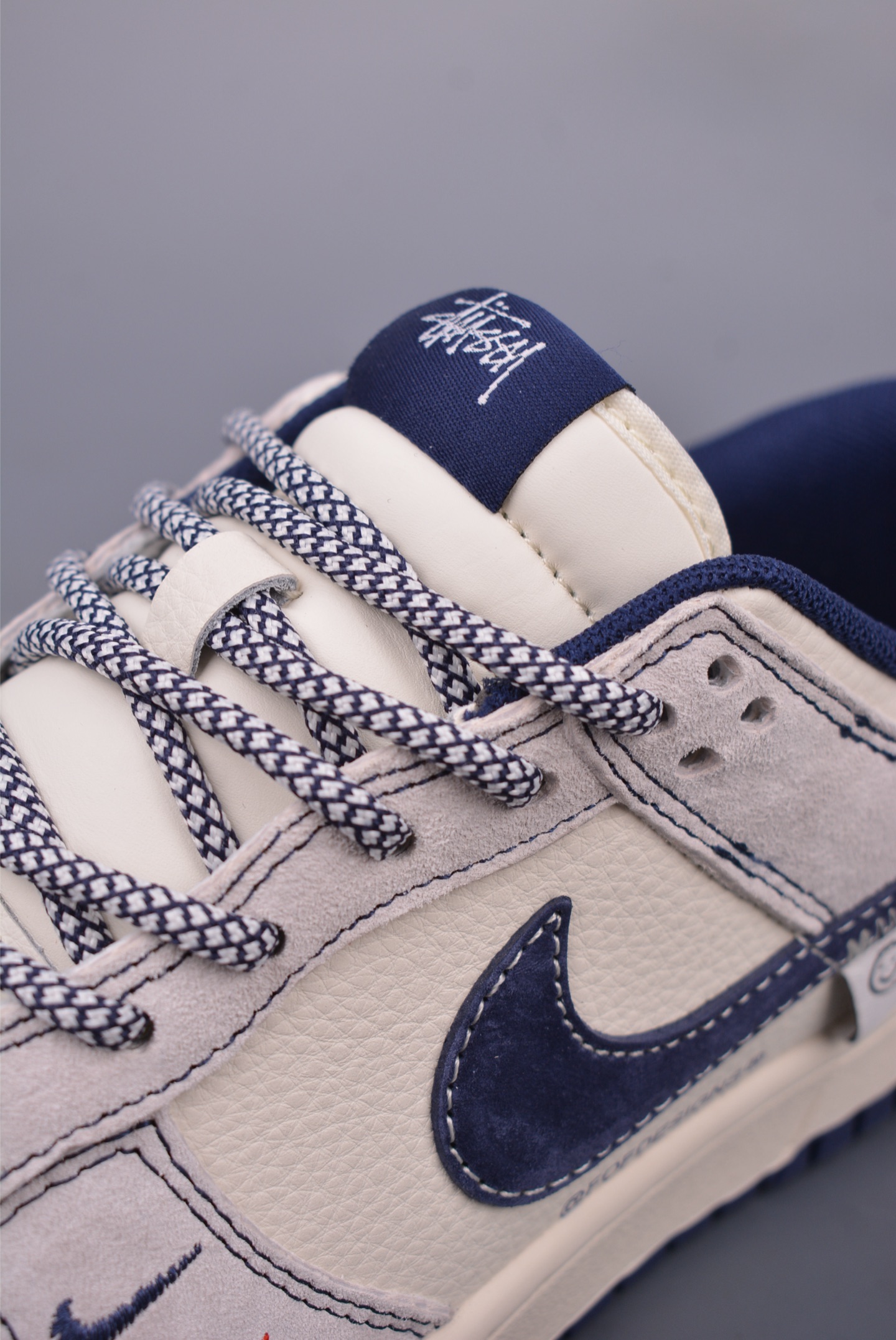 Nike SB Dunk Low 斯图西联名 YX5066-297