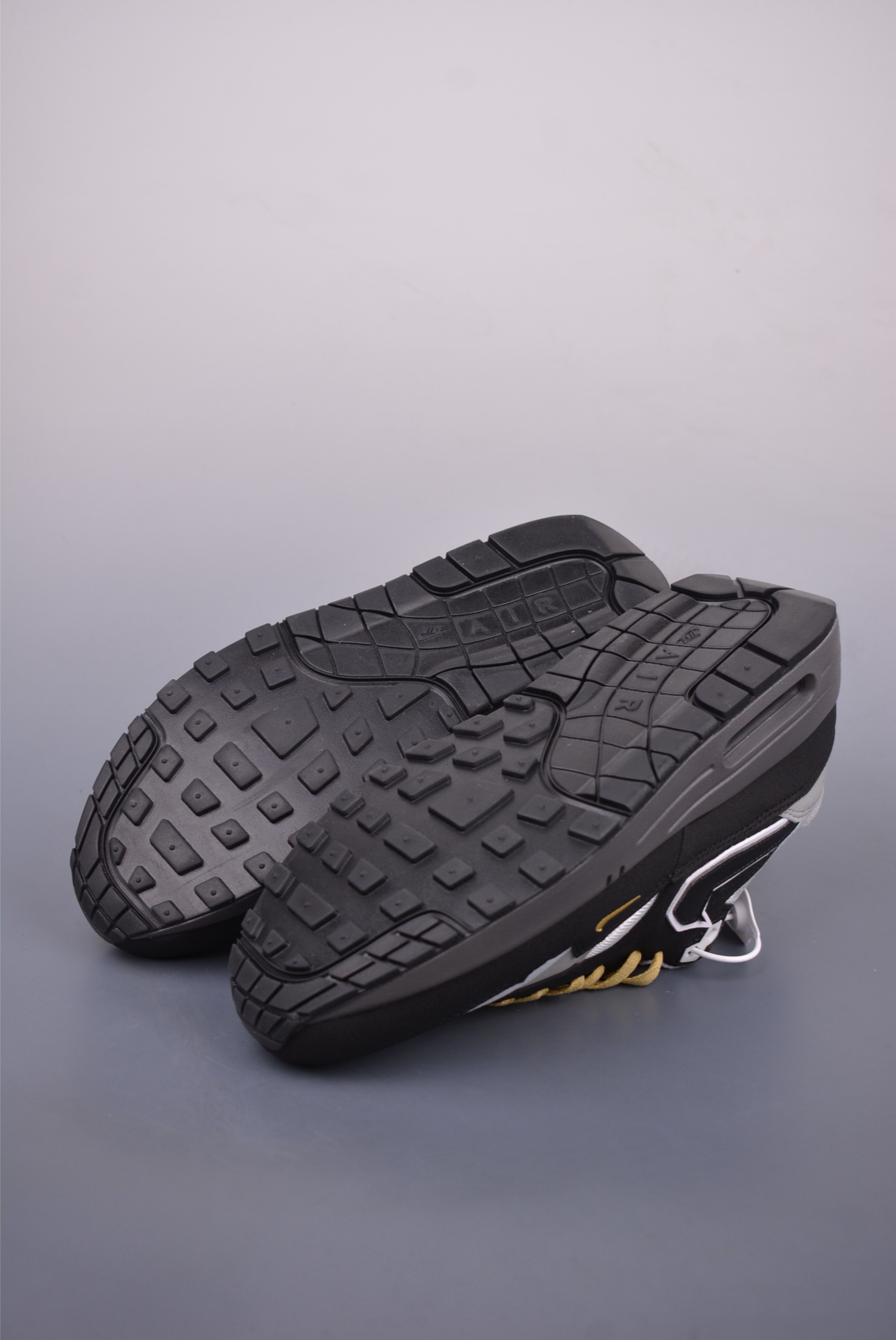 Nike Air Max 1 复刻拼接 纯原版本 复古休闲跑步鞋 IB9898-001