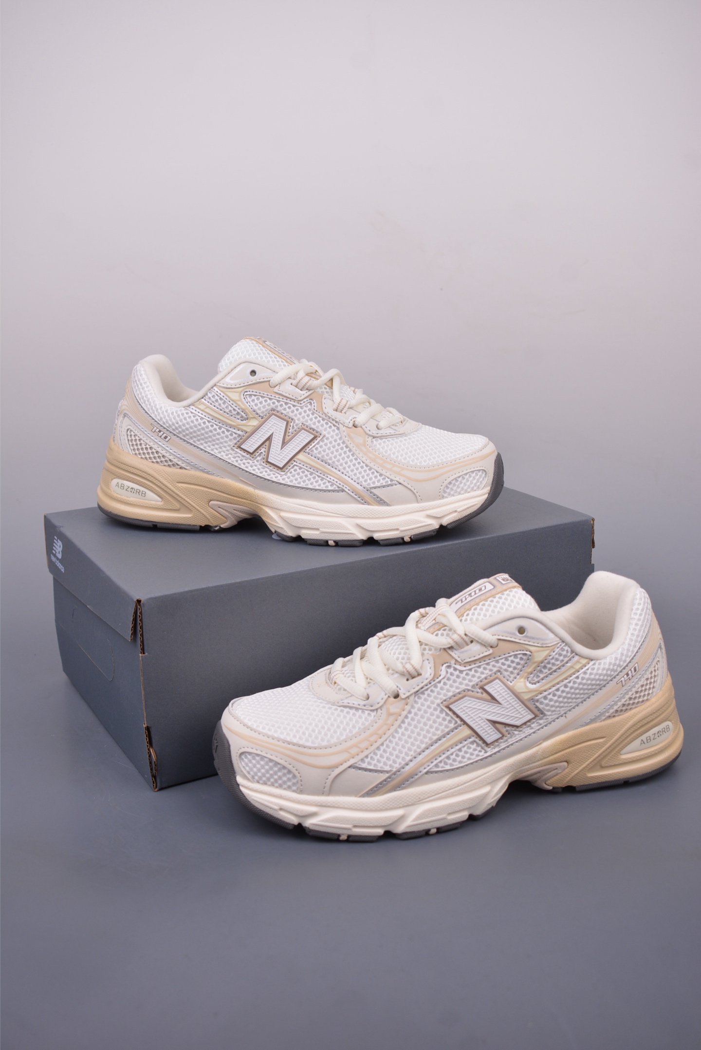 180 New Balance 740系列 复古老爹风休闲运动慢跑鞋 U740PR2