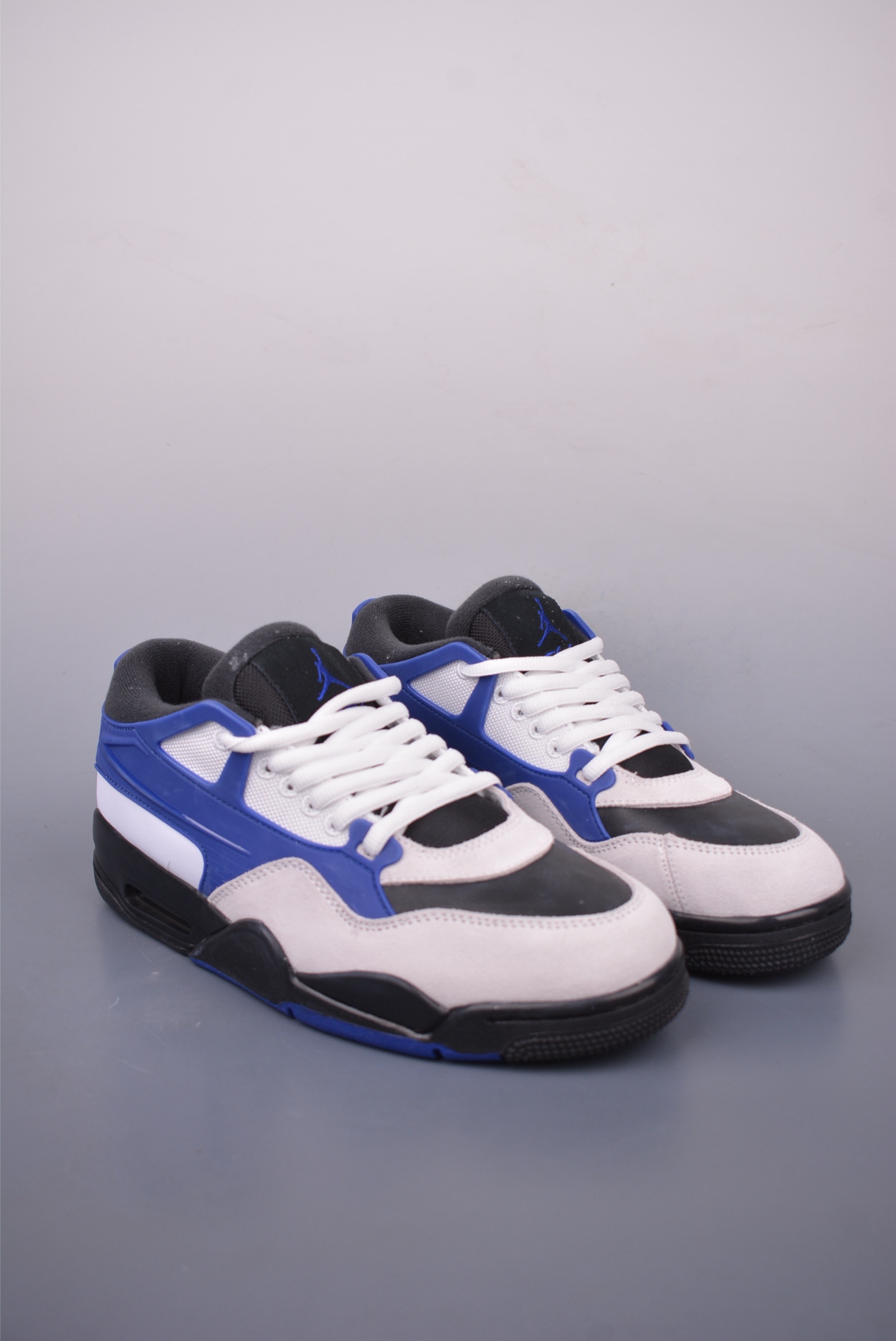 Nigel Sylvester x Jordan Air Jordan 4 RM 复刻黑白蓝 FQ7939-140