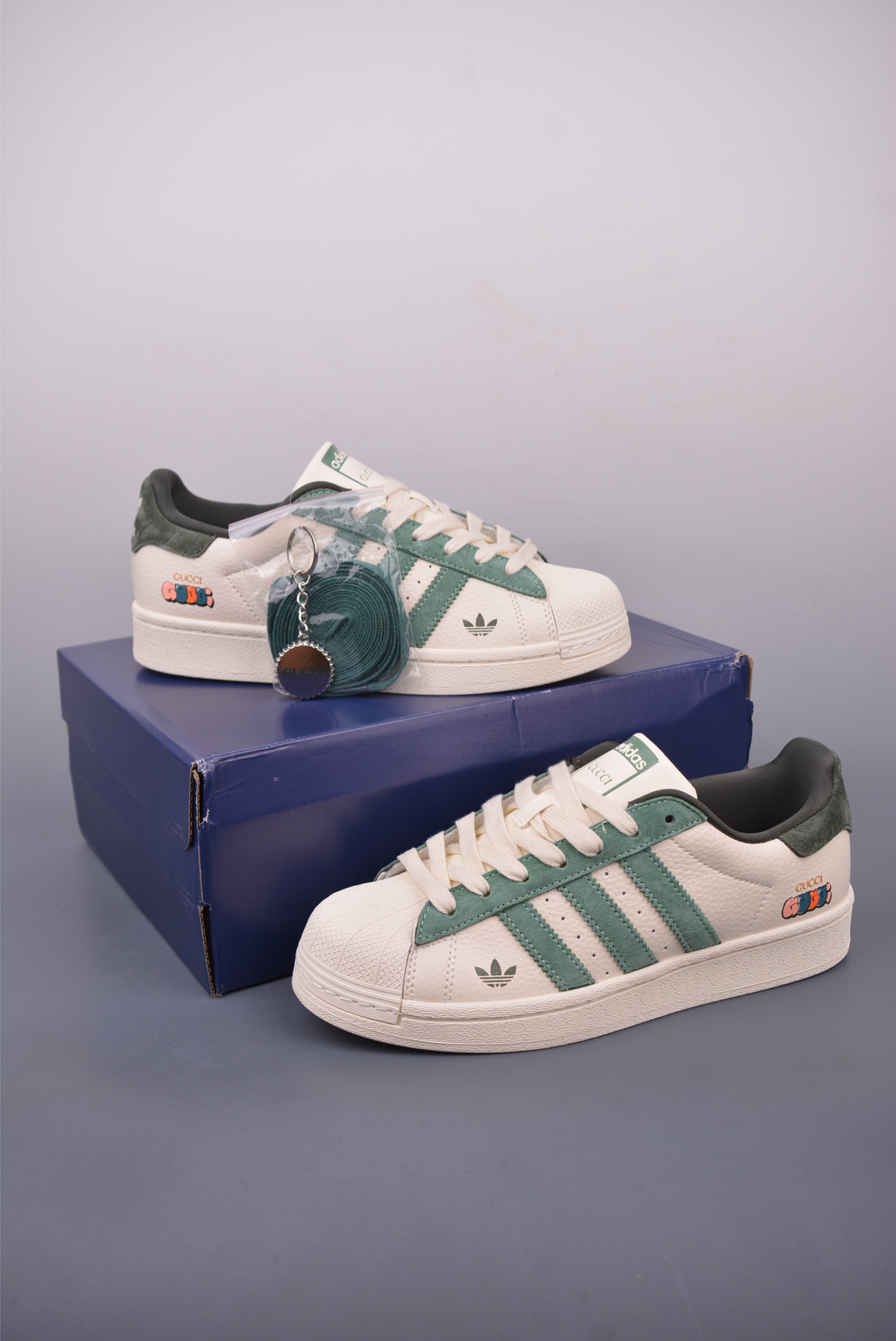 Adidas Originals Superstar 2025全新版本 贝壳头斯图西联名 SX000133