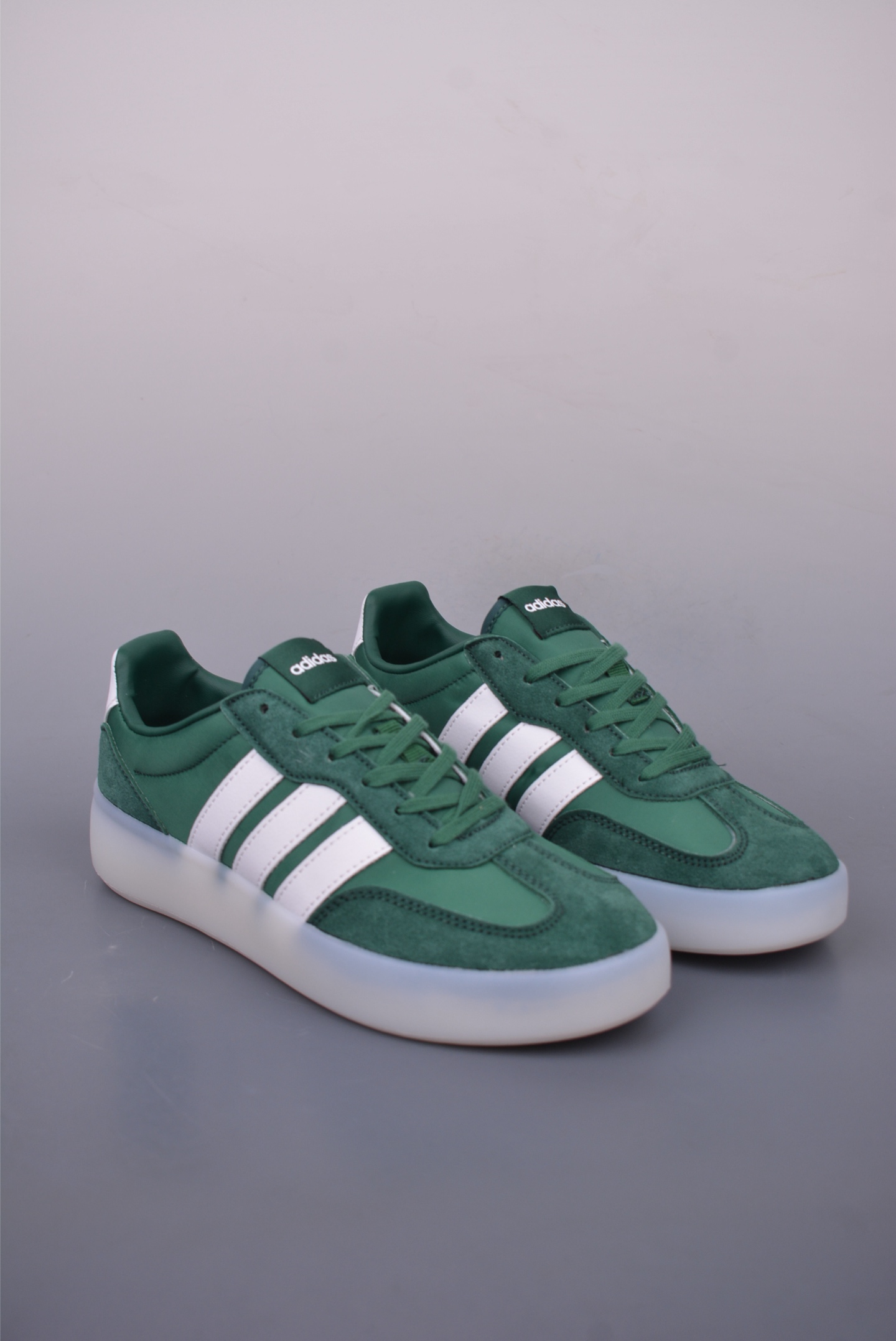 180 Adidas Barreda Decode 阿迪舒适减震低帮休闲板鞋 JI2318