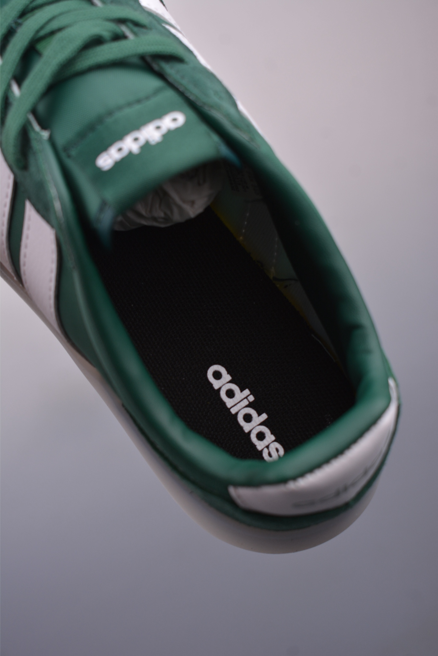 180 Adidas Barreda Decode 阿迪舒适减震低帮休闲板鞋 JI2318