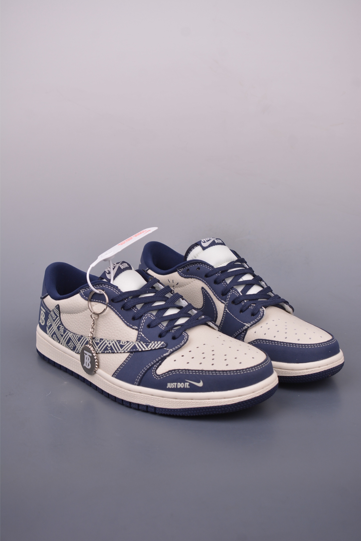 Fragment x Travis Scott x Just Doit Air Jordan 1 Low 三方联名倒钩 LD2025-014