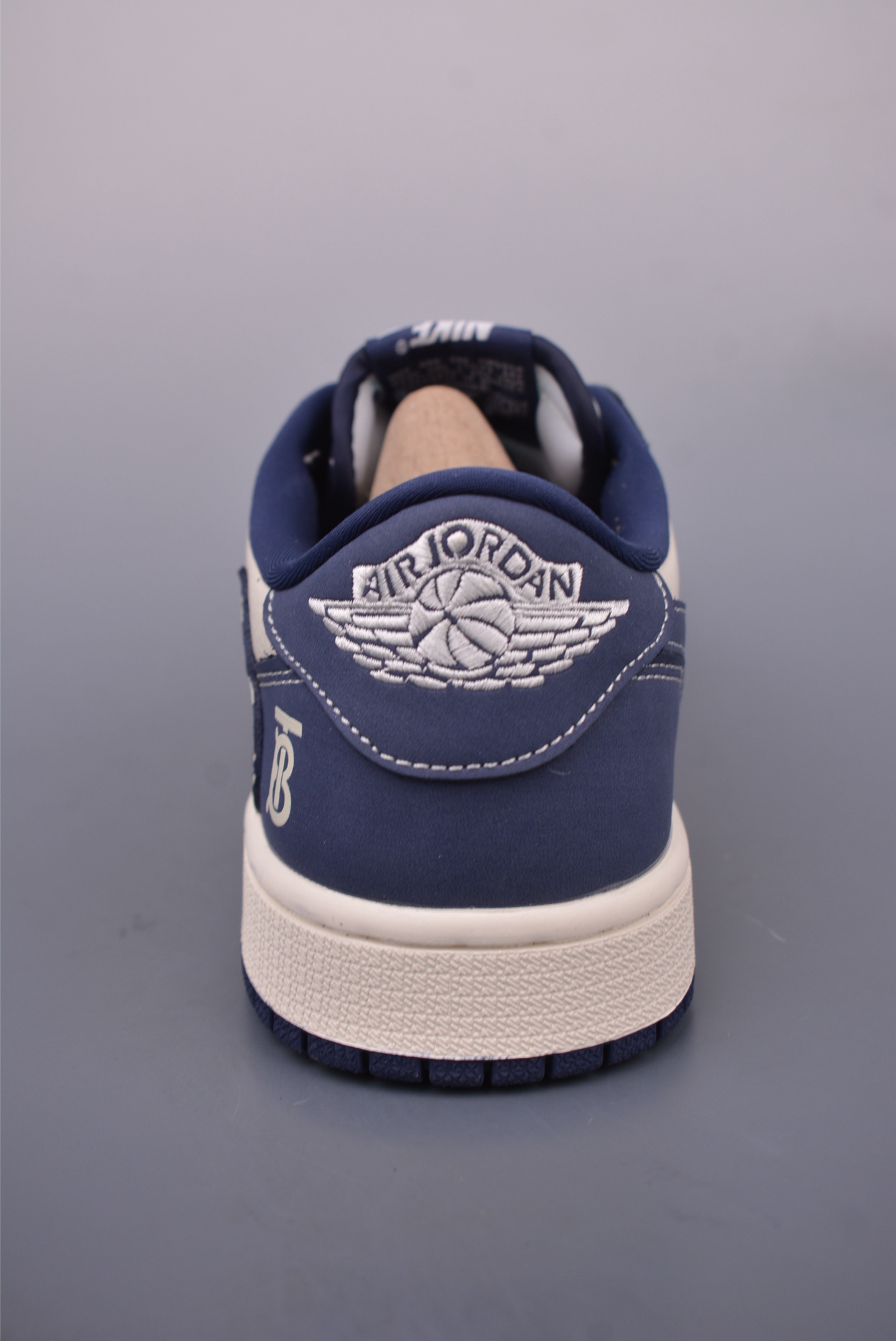 Fragment x Travis Scott x Just Doit Air Jordan 1 Low 三方联名倒钩 LD2025-014