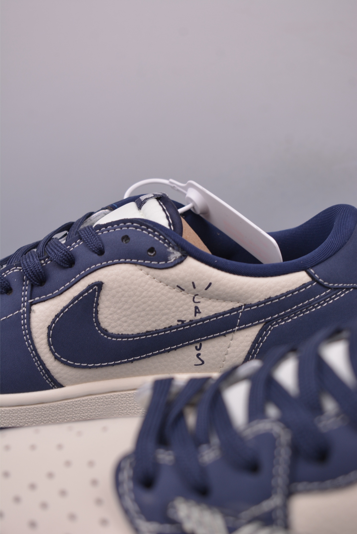 Fragment x Travis Scott x Just Doit Air Jordan 1 Low 三方联名倒钩 LD2025-014