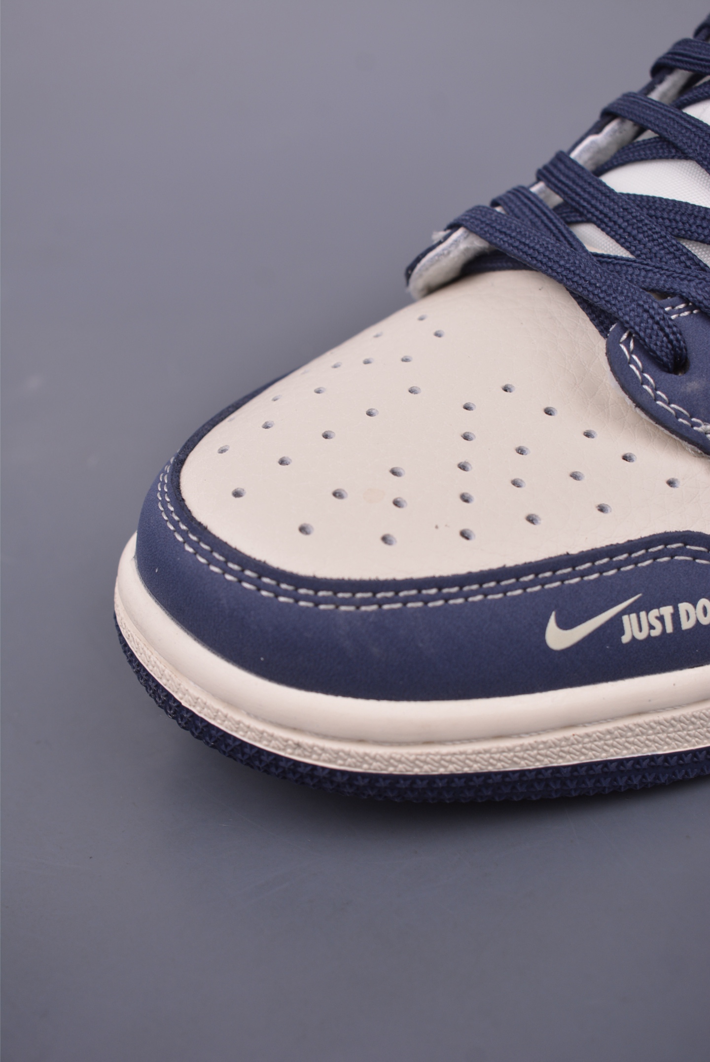 Fragment x Travis Scott x Just Doit Air Jordan 1 Low 三方联名倒钩 LD2025-014