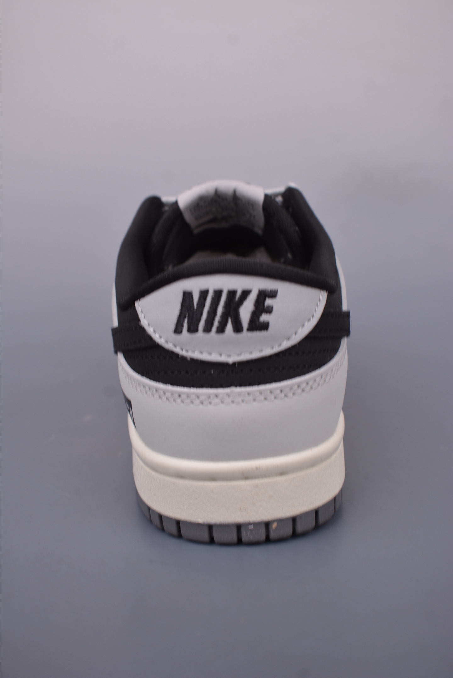 Nike SB Dunk Low Supreme联名 XY2026-151