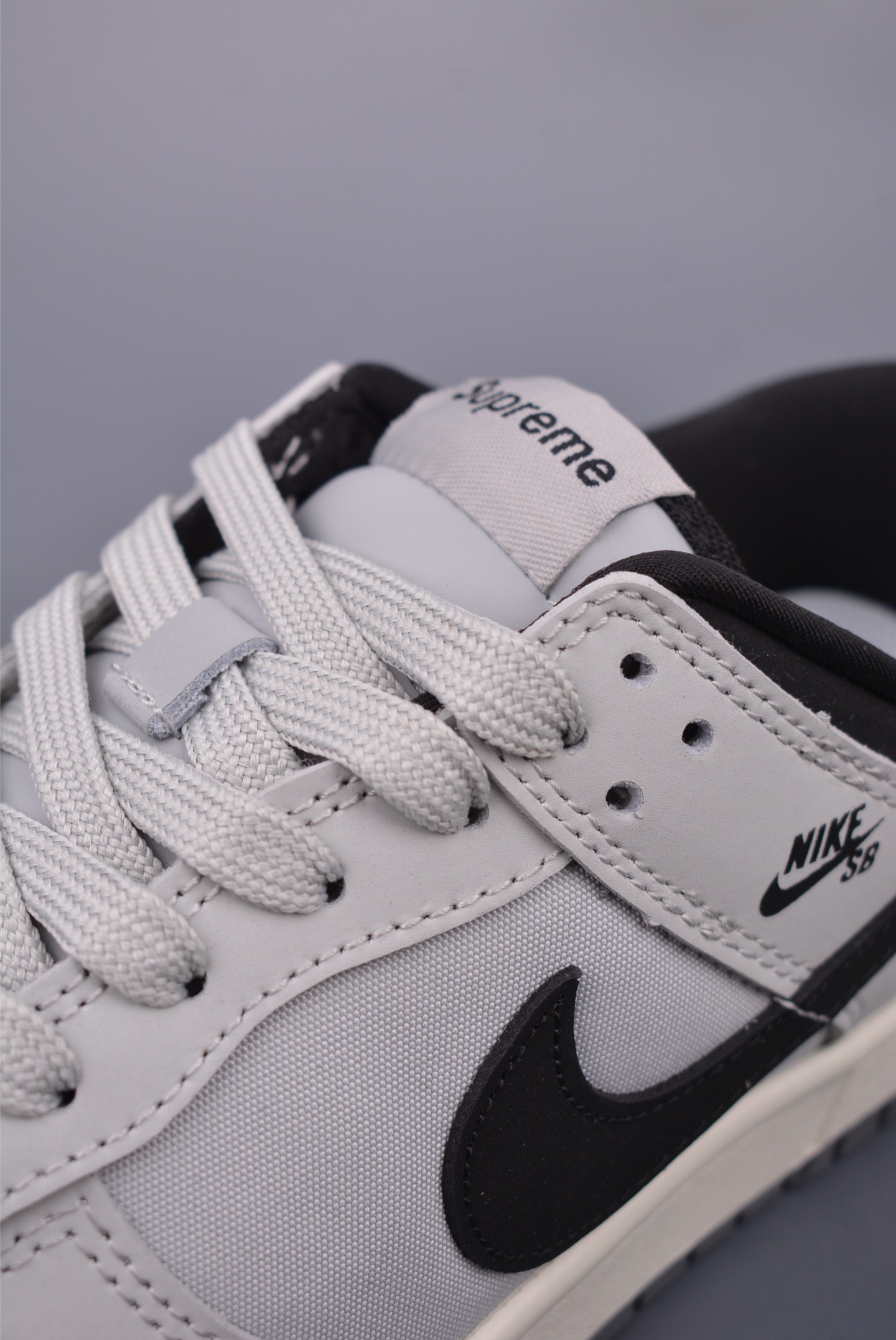 Nike SB Dunk Low Supreme联名 XY2026-151