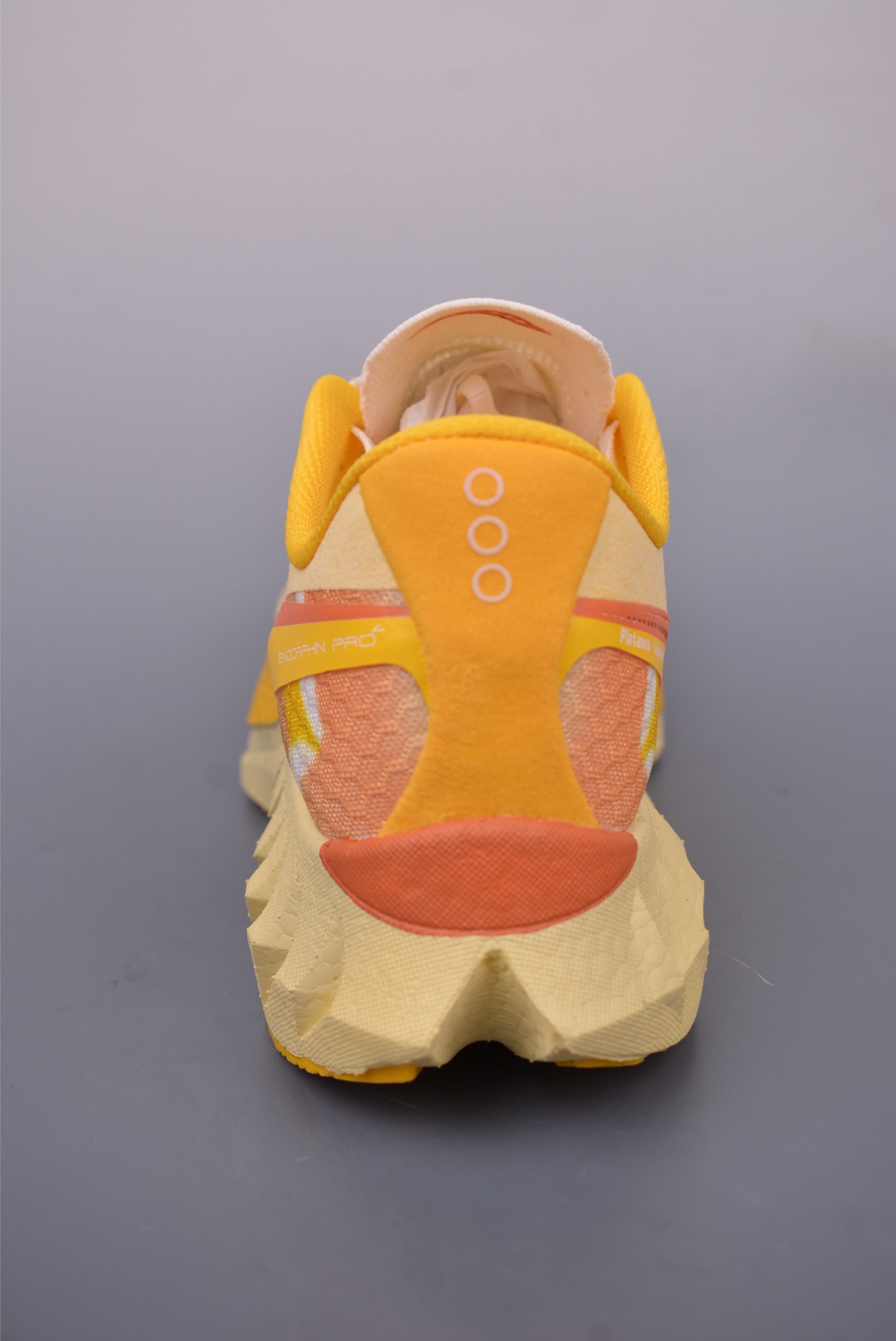 Saucony Triumph PRO 啡鹏4 旗舰级缓震型跑鞋 S20939-500