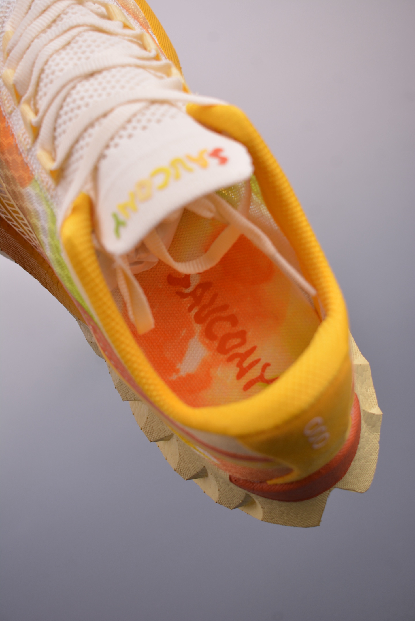 Saucony Triumph PRO 啡鹏4 旗舰级缓震型跑鞋 S20939-500